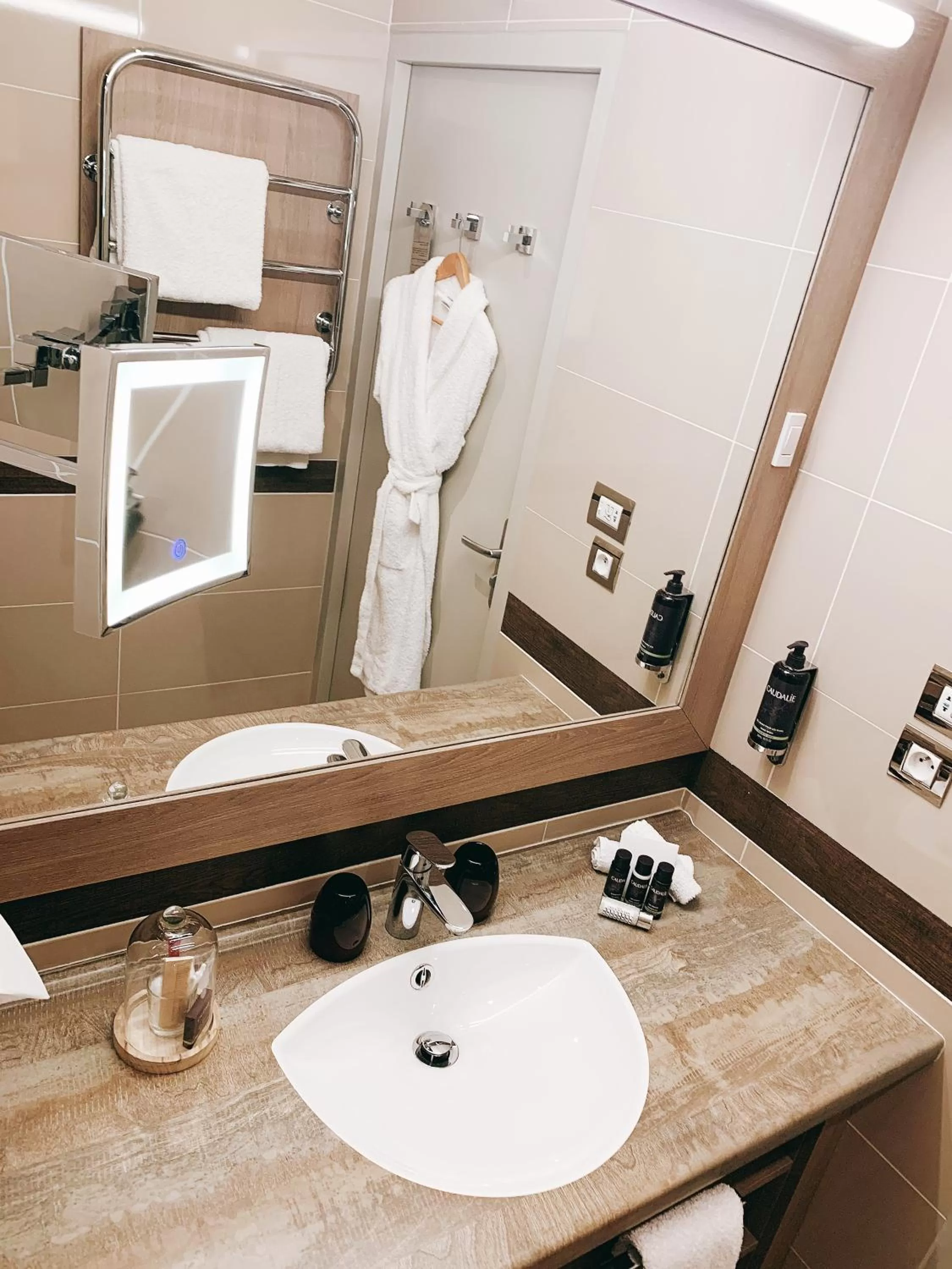 Bathroom in Hotel Vatel Bordeaux