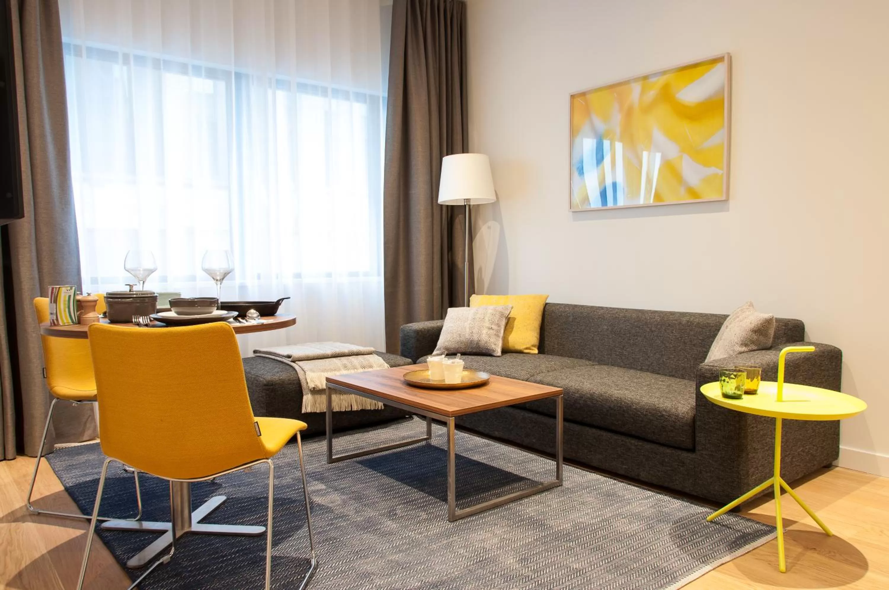 Living room in PREMIER SUITES Rotterdam