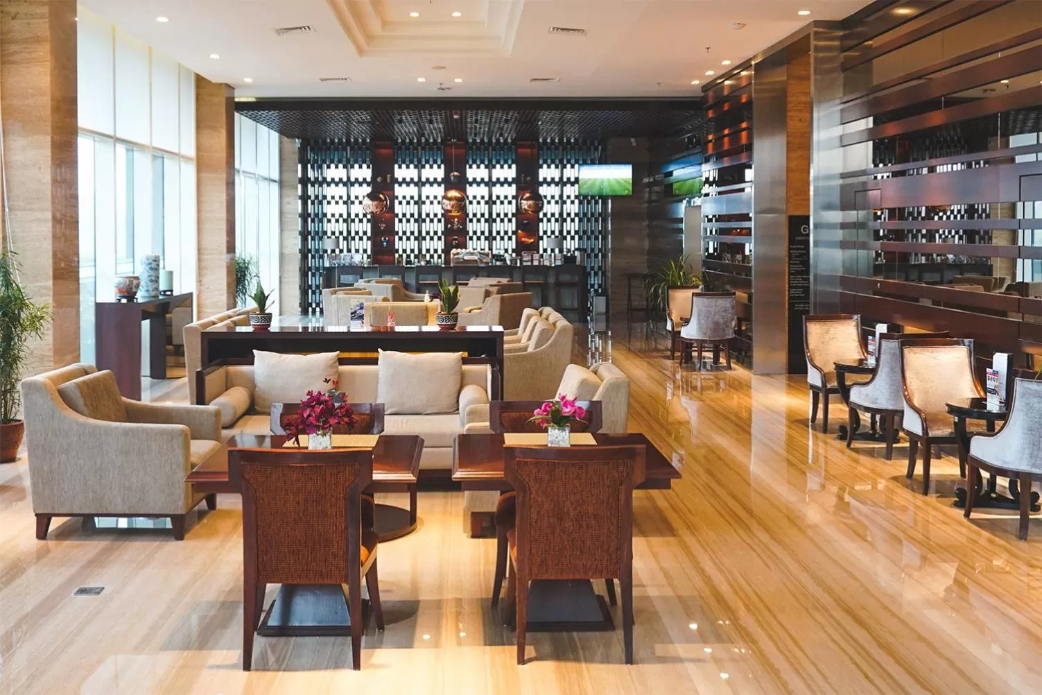 Lounge or bar in Swiss-Belhotel Serpong