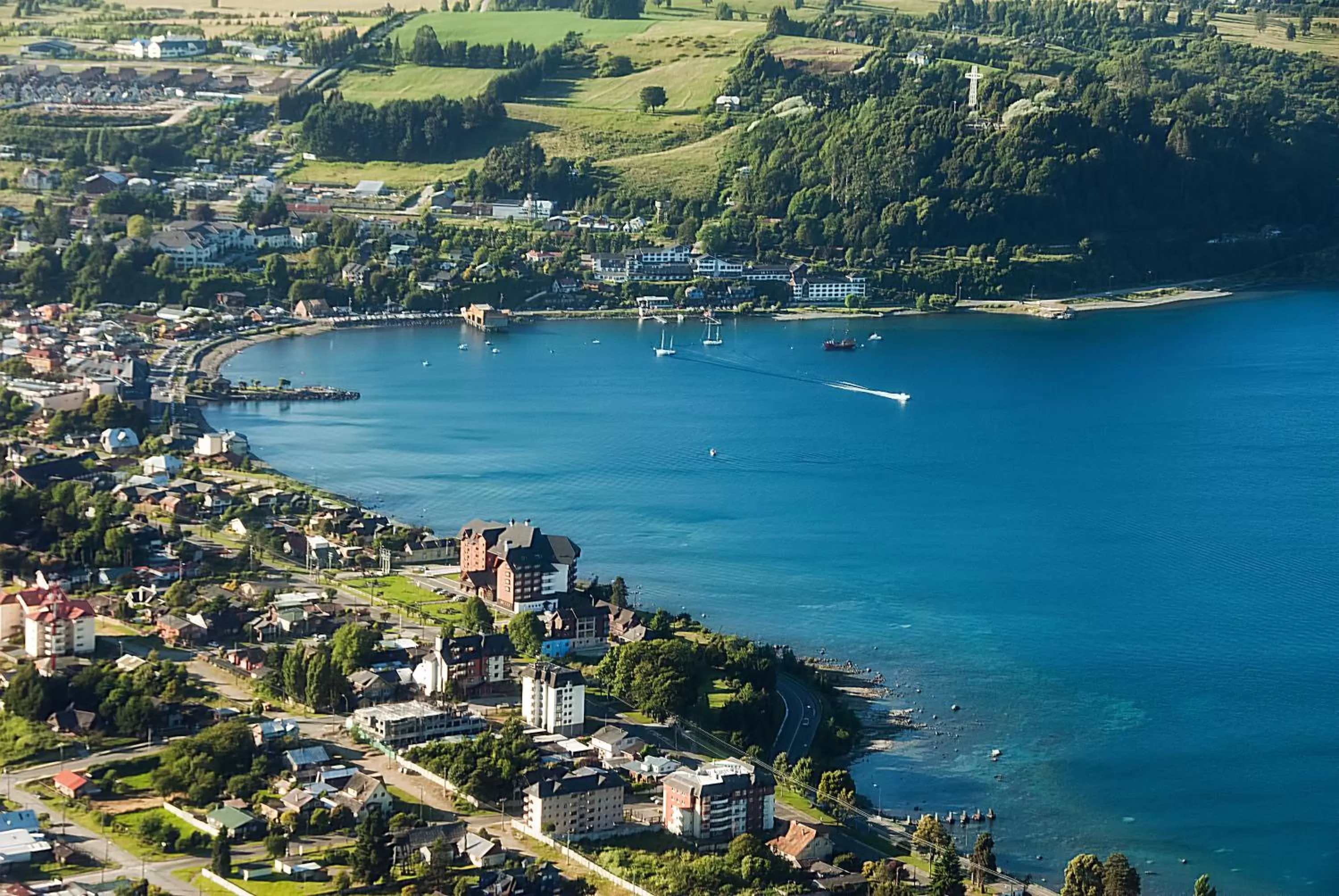 Area and facilities, Bird's-eye View in Hotel Cumbres Puerto Varas