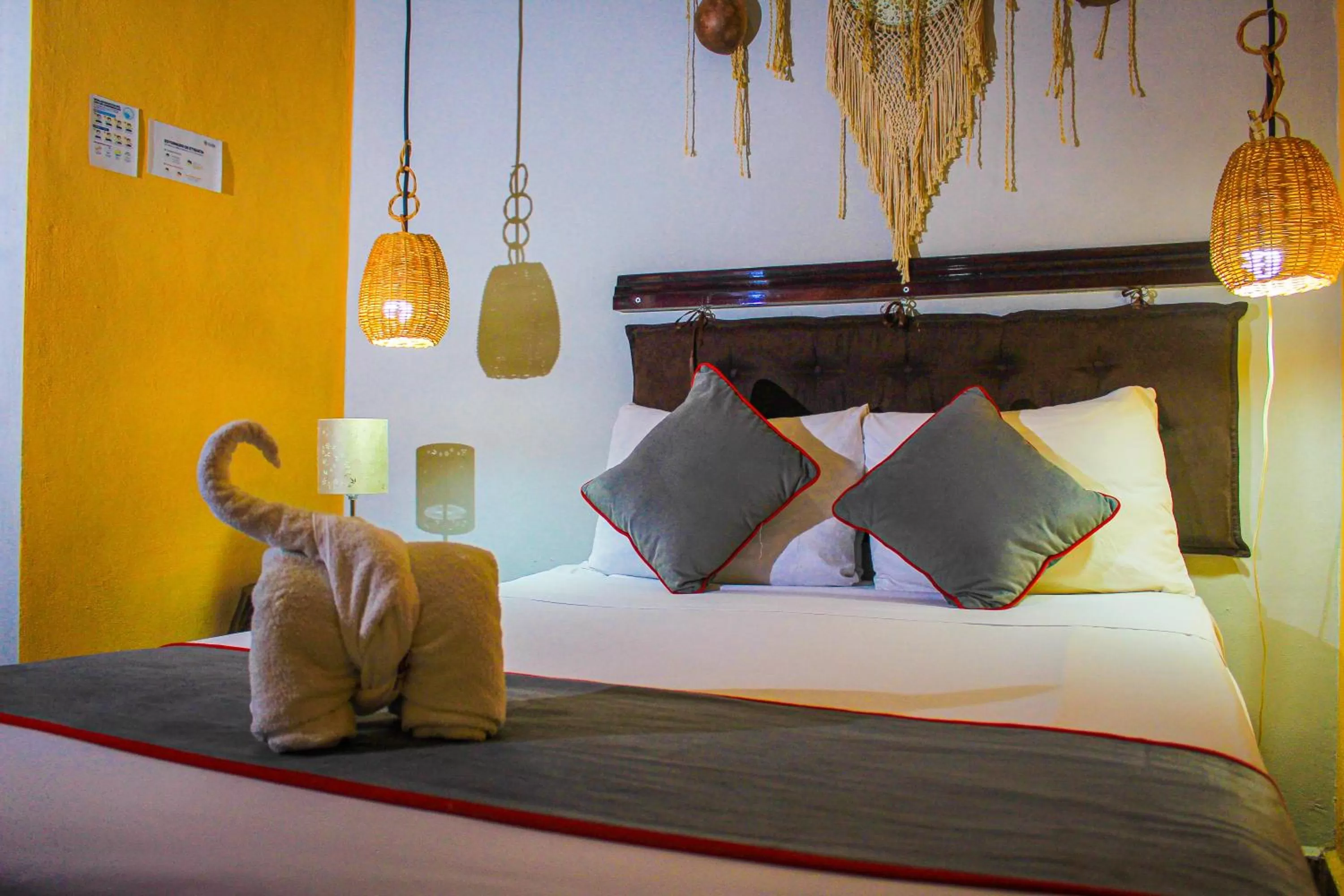 Bed in Casa Aluxes Hotel