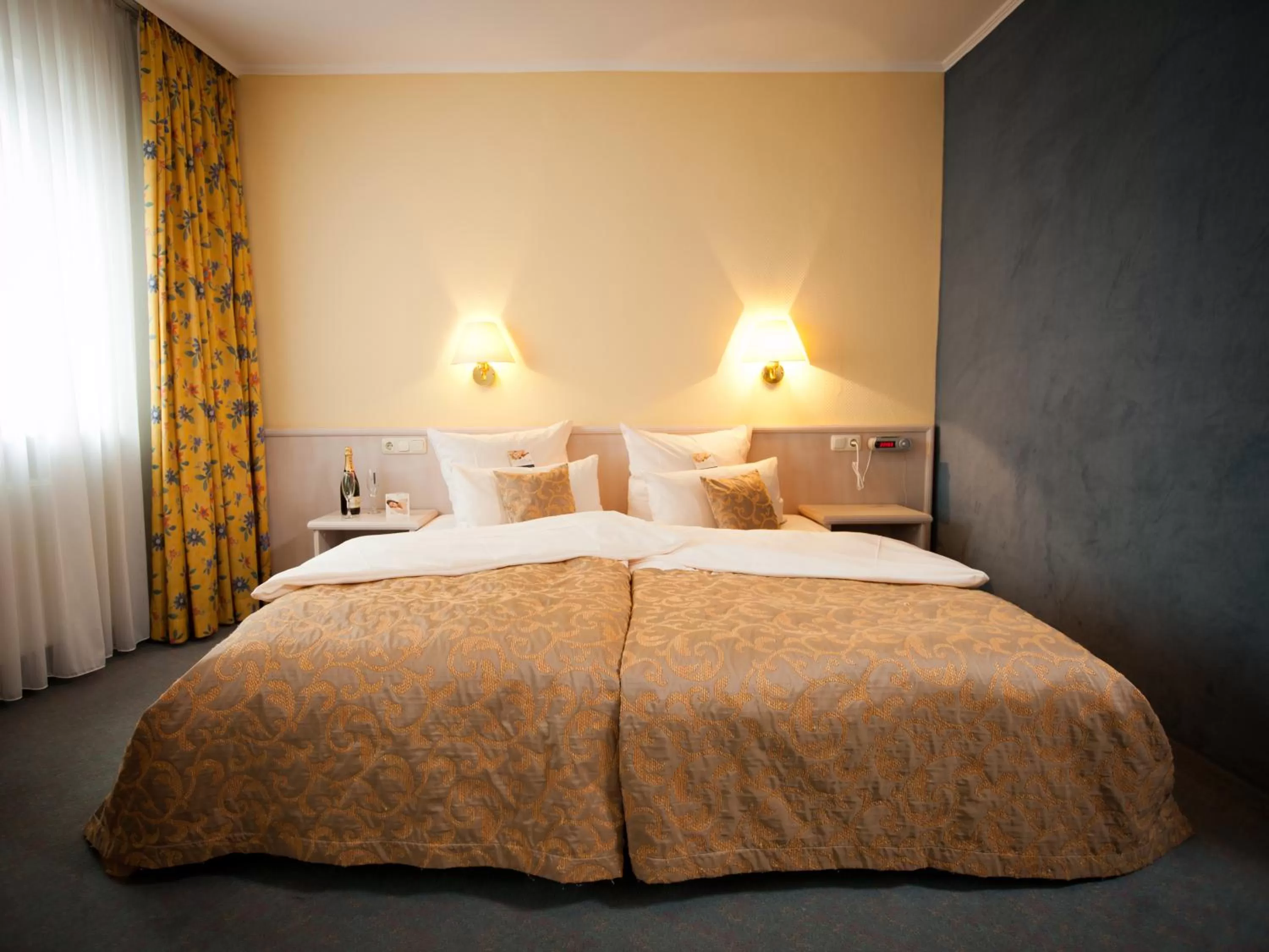 Photo of the whole room in Hotel Traube Rüdesheim