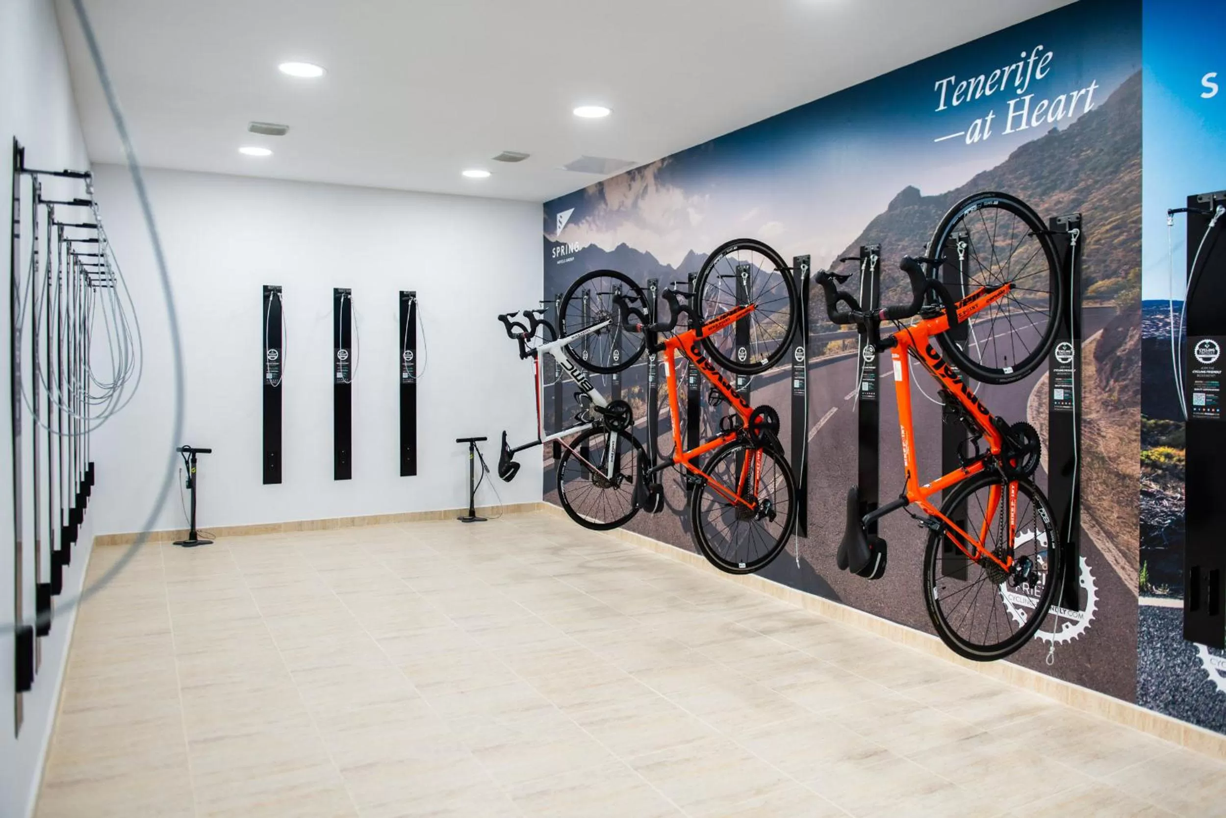 Cycling in Spring Arona Gran Hotel - Adults Only