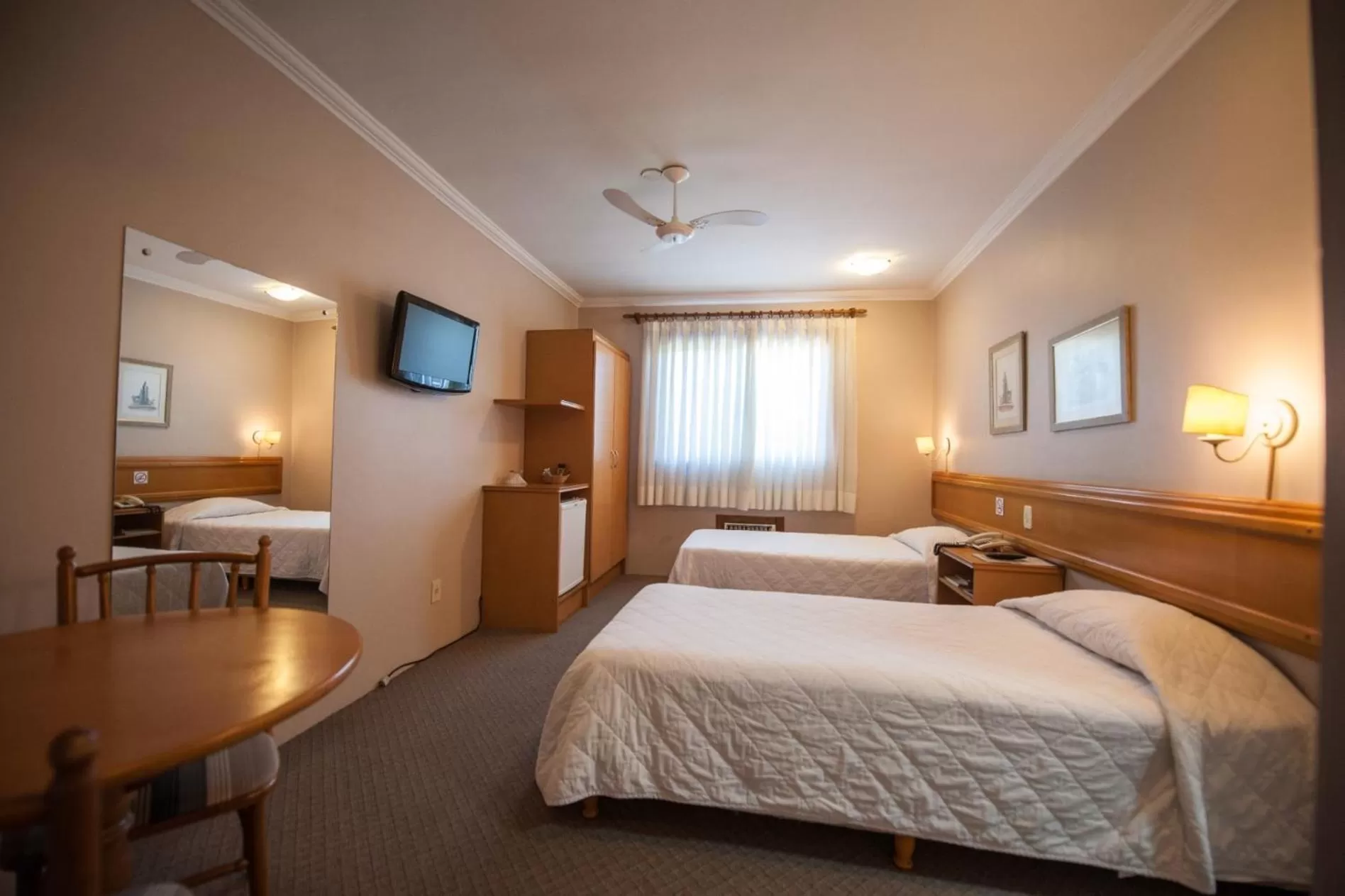 Bed in Farina Park Hotel