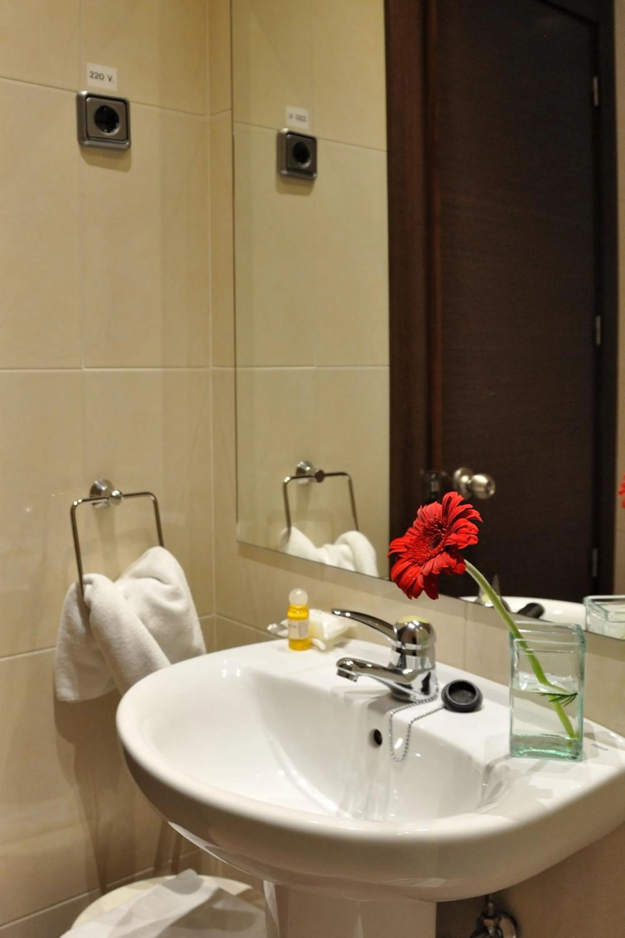 Bathroom in Hostal Ballesta