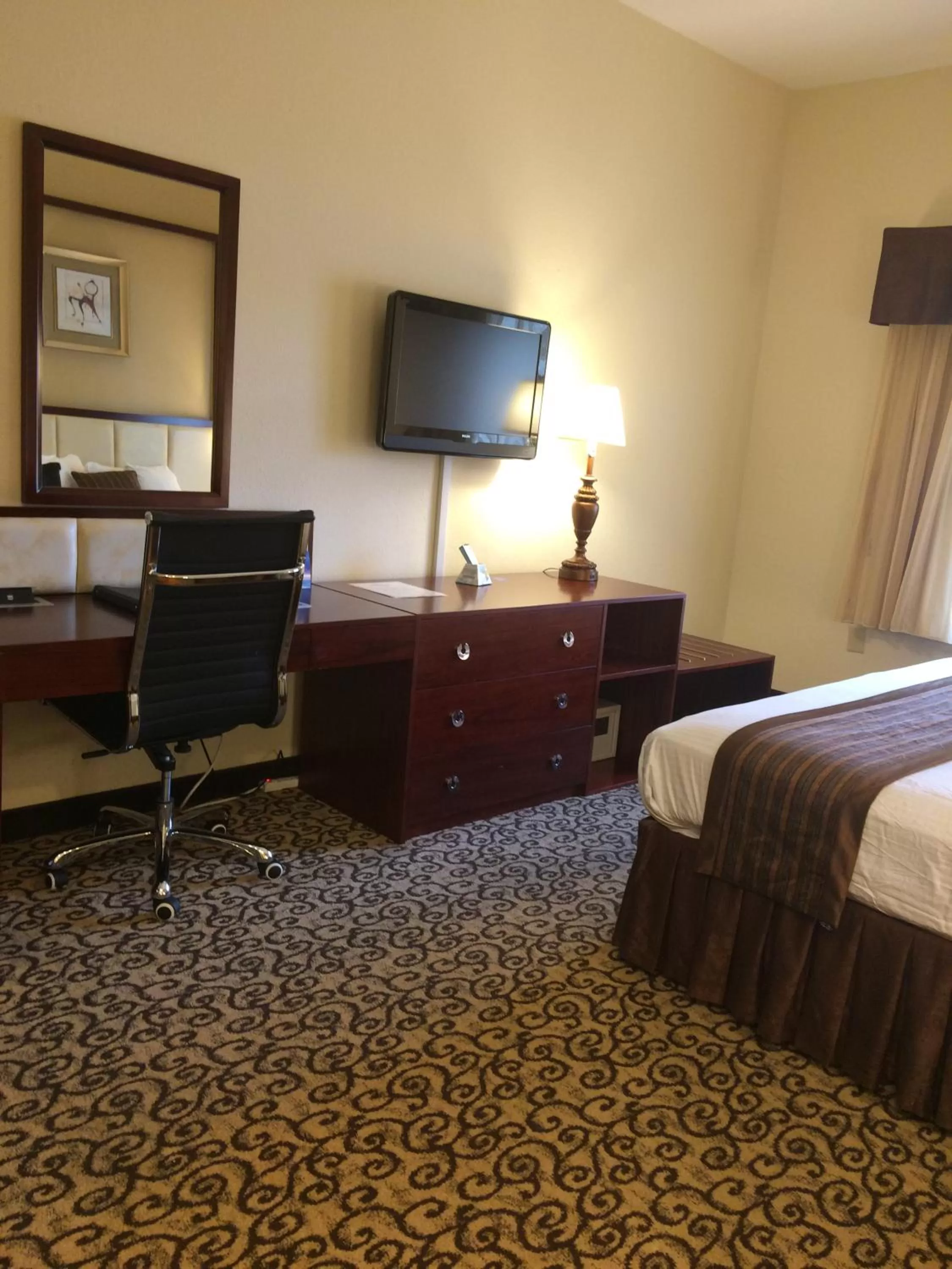 Decorative detail, Bed in Baymont by Wyndham Columbia Fort Jackson