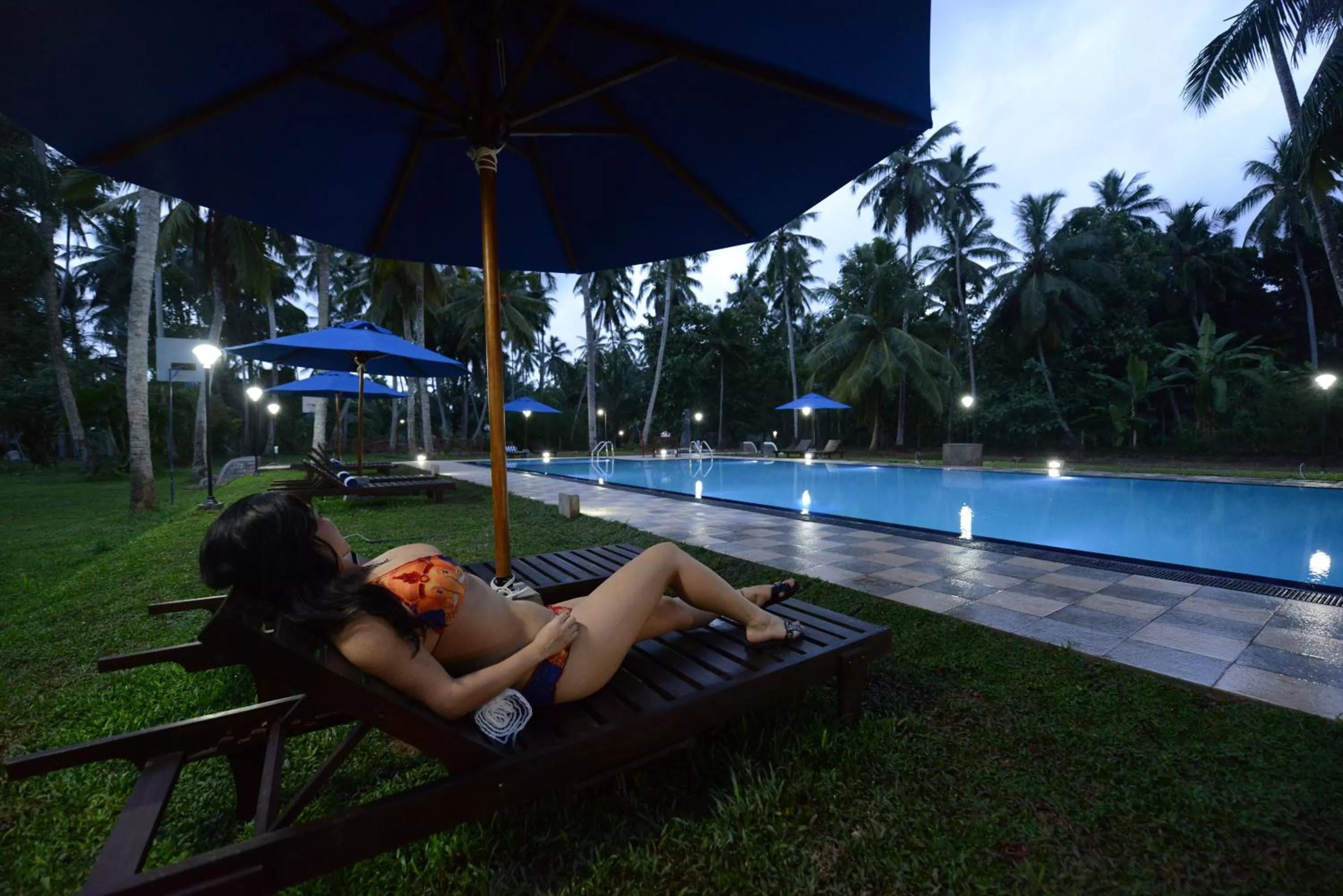 Swimming pool in Oreeka - Katunayake Airport Transit Hotels