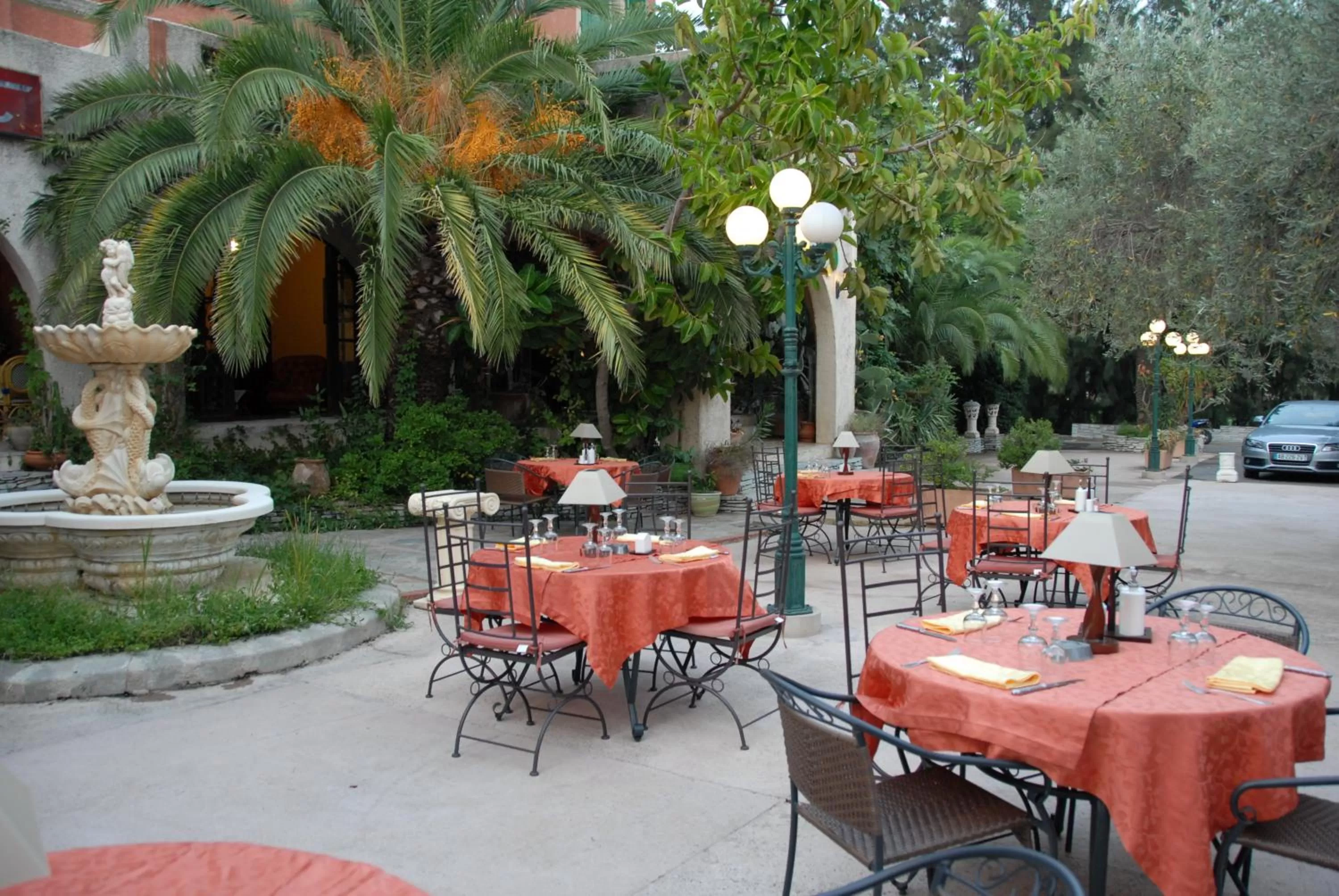 Restaurant/places to eat in Castellu Rossu