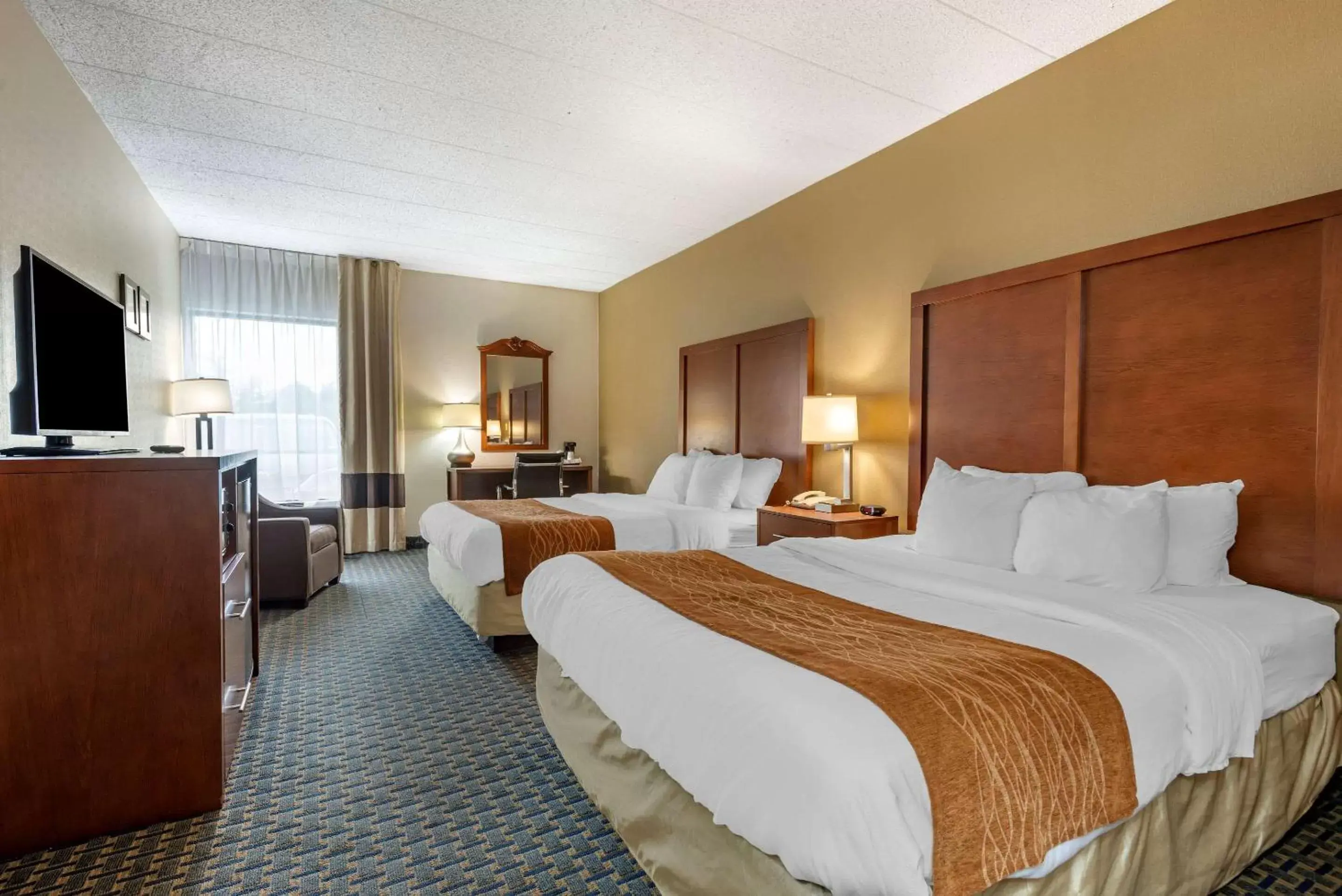 Queen Room with Two Queen Beds - Non-Smoking in Comfort Inn Queen Room with Two Queen Beds - Non-Smoking in Comfort Inn