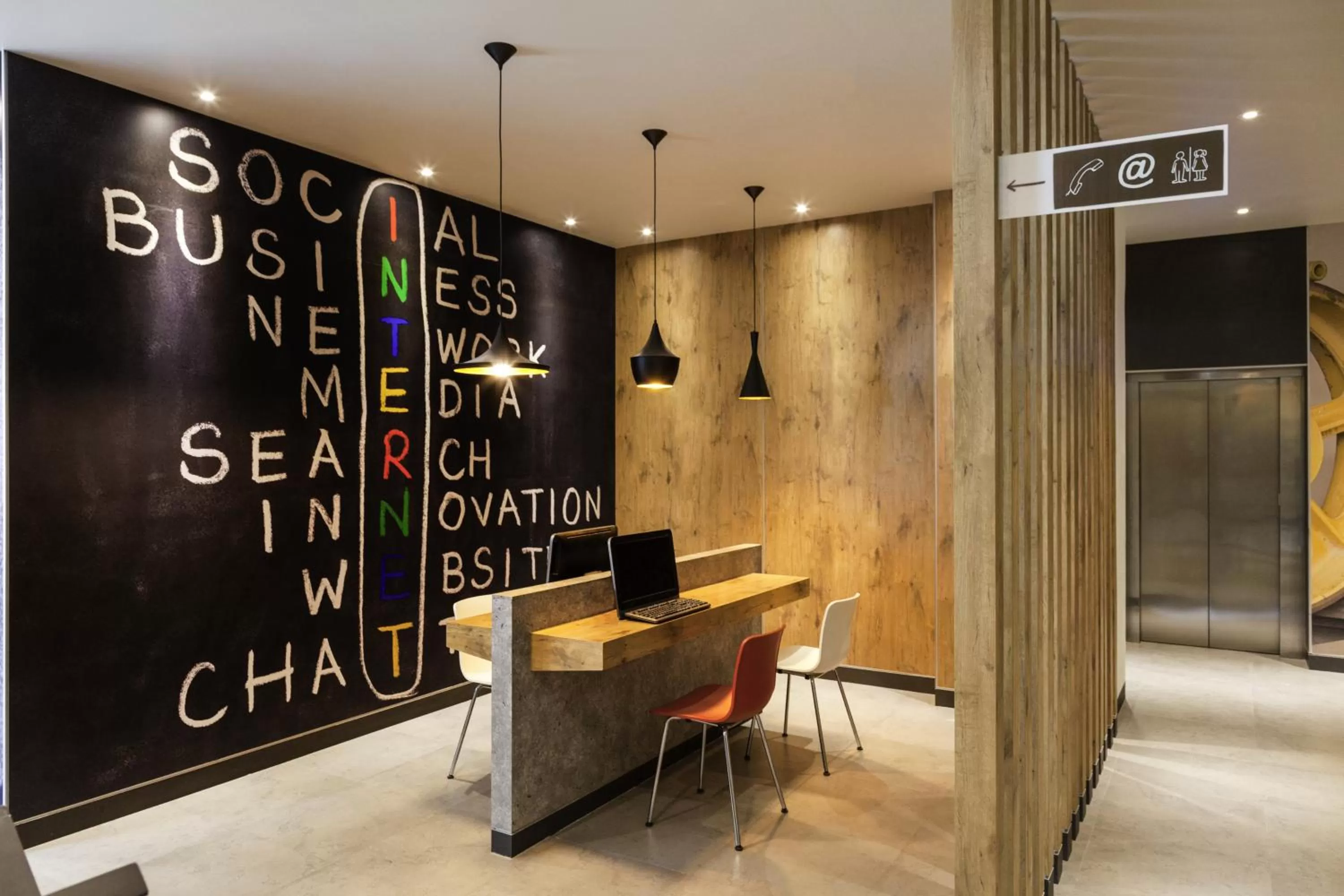 Business facilities in Ibis Mexico Alameda