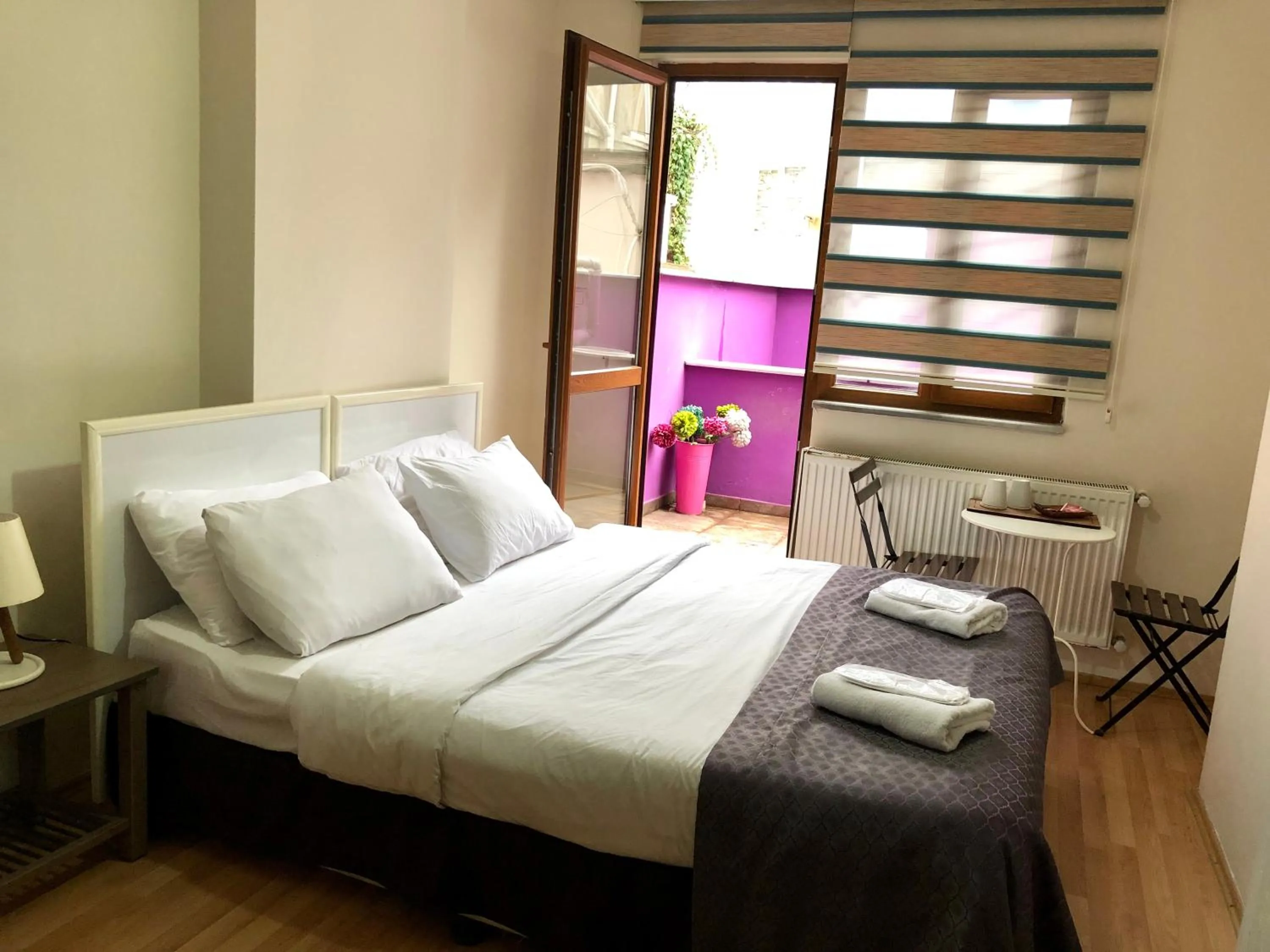 Photo of the whole room, Bed in Centre Suites Taksim