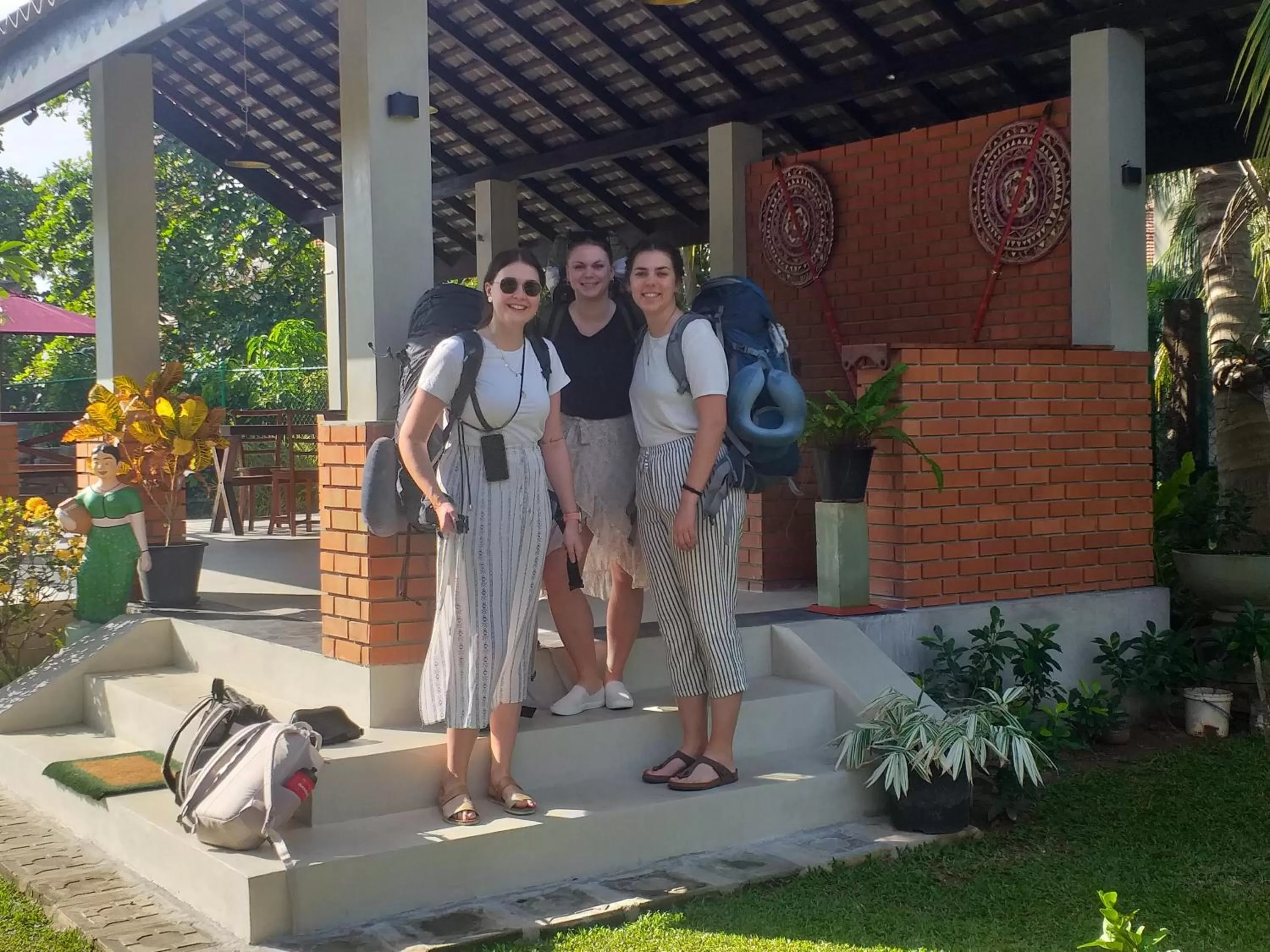 People in Green Wood Villa Negombo
