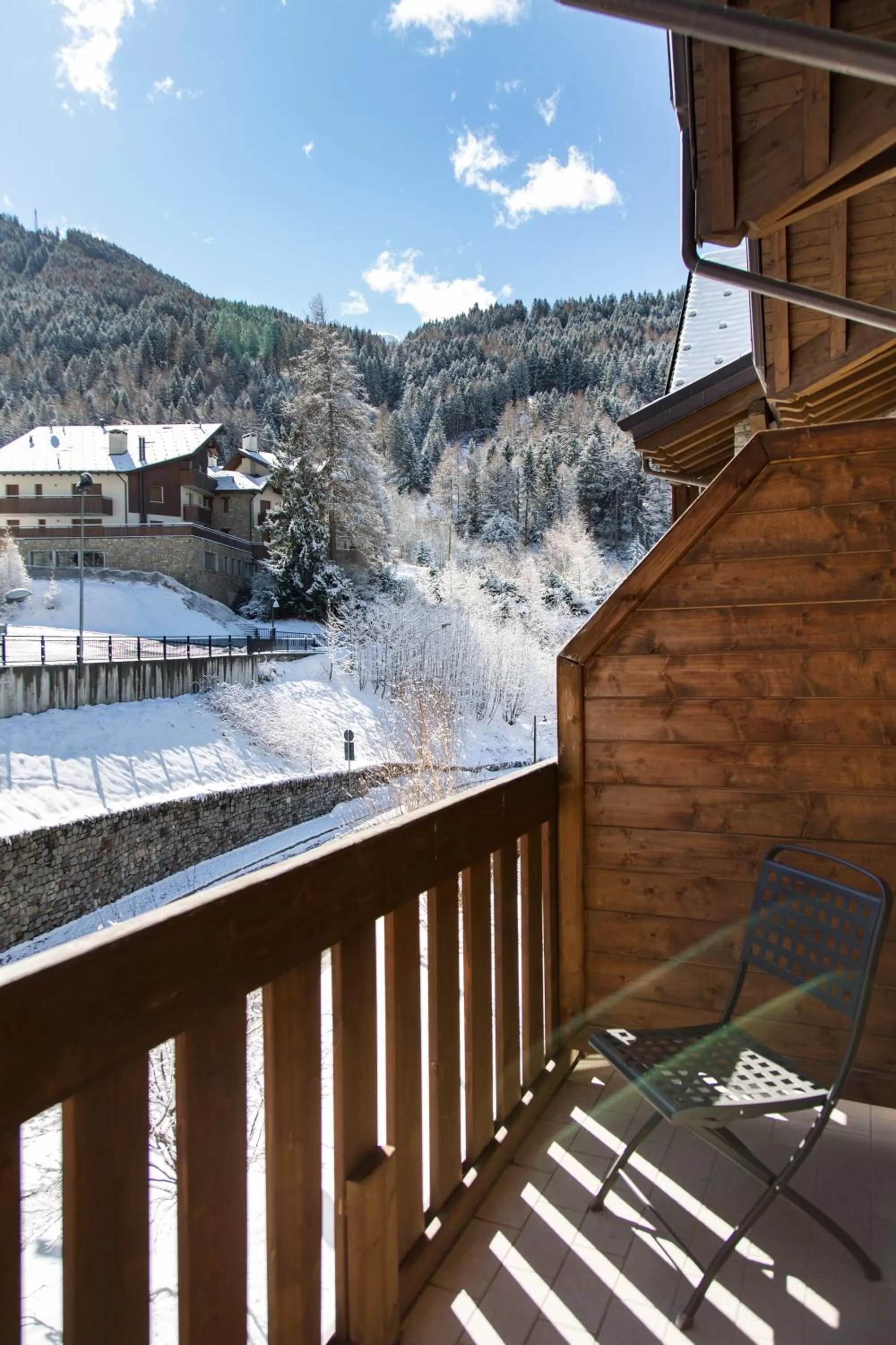 Standard Quadruple Room with Balcony in Blu Hotel Acquaseria