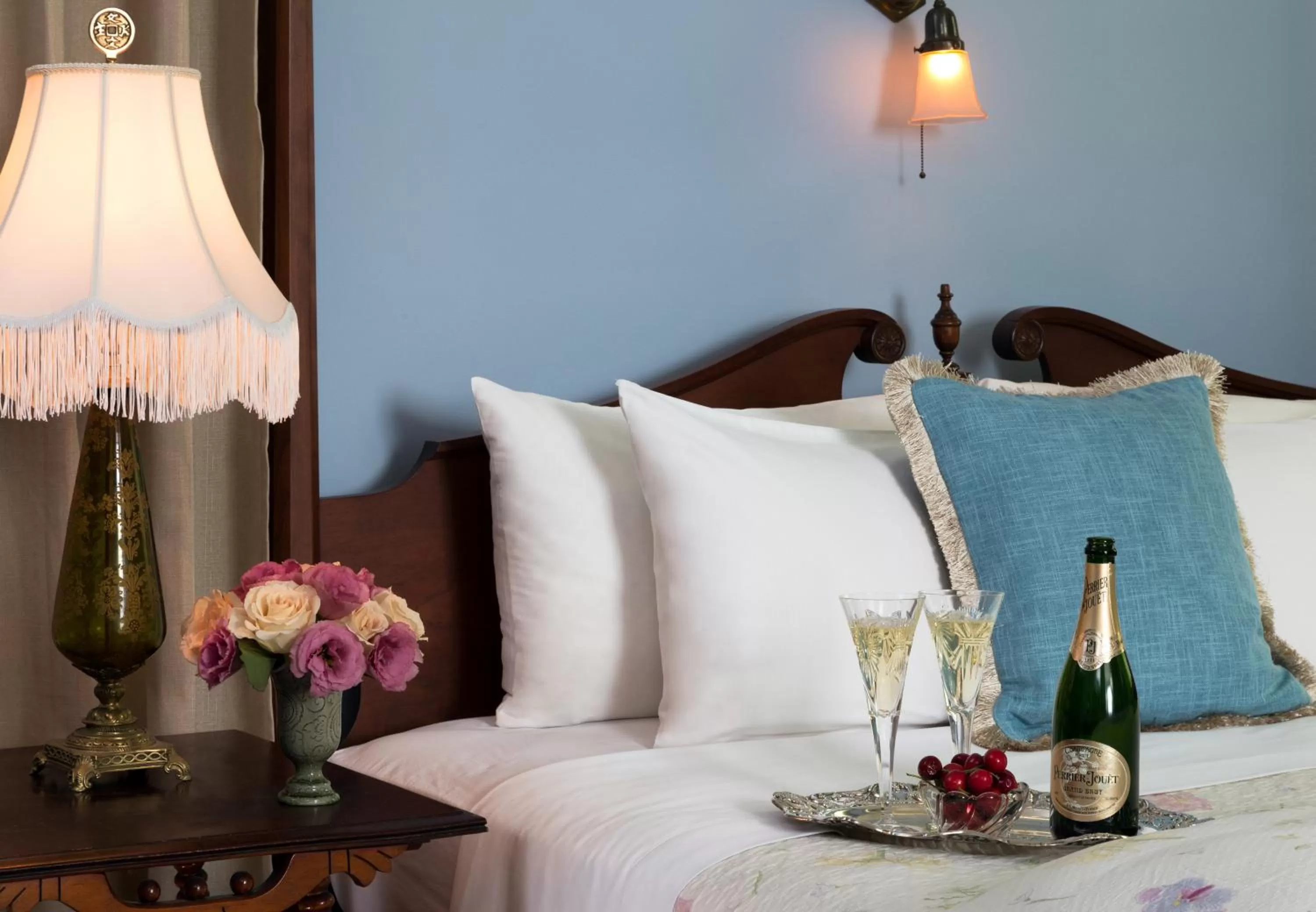 Decorative detail, Bed in Mercersburg Inn