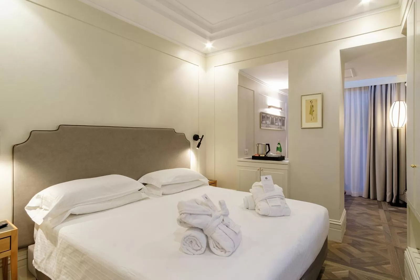 Bed in Hotel Smeraldo