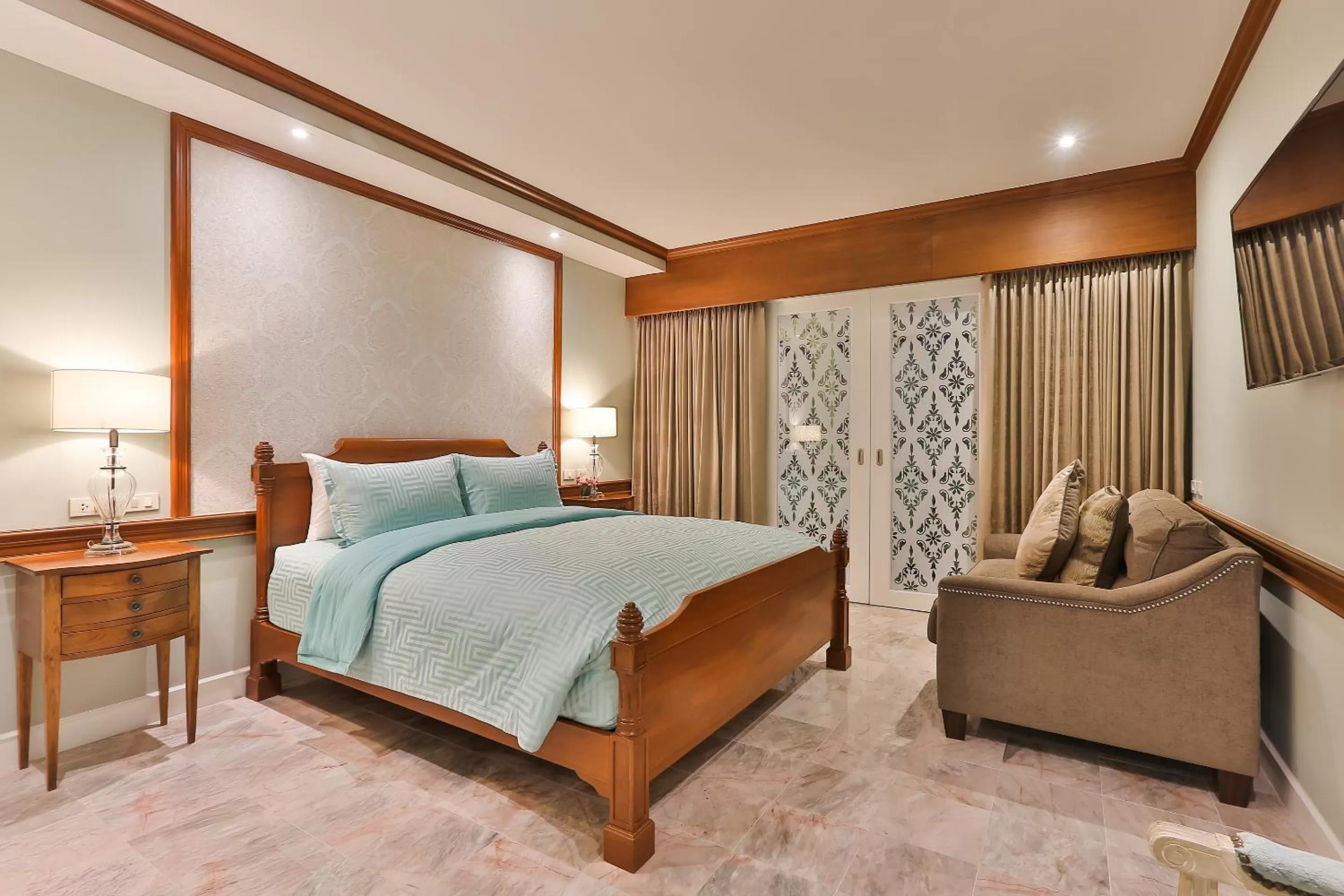 Bedroom, Bed in At Pingnakorn Riverside