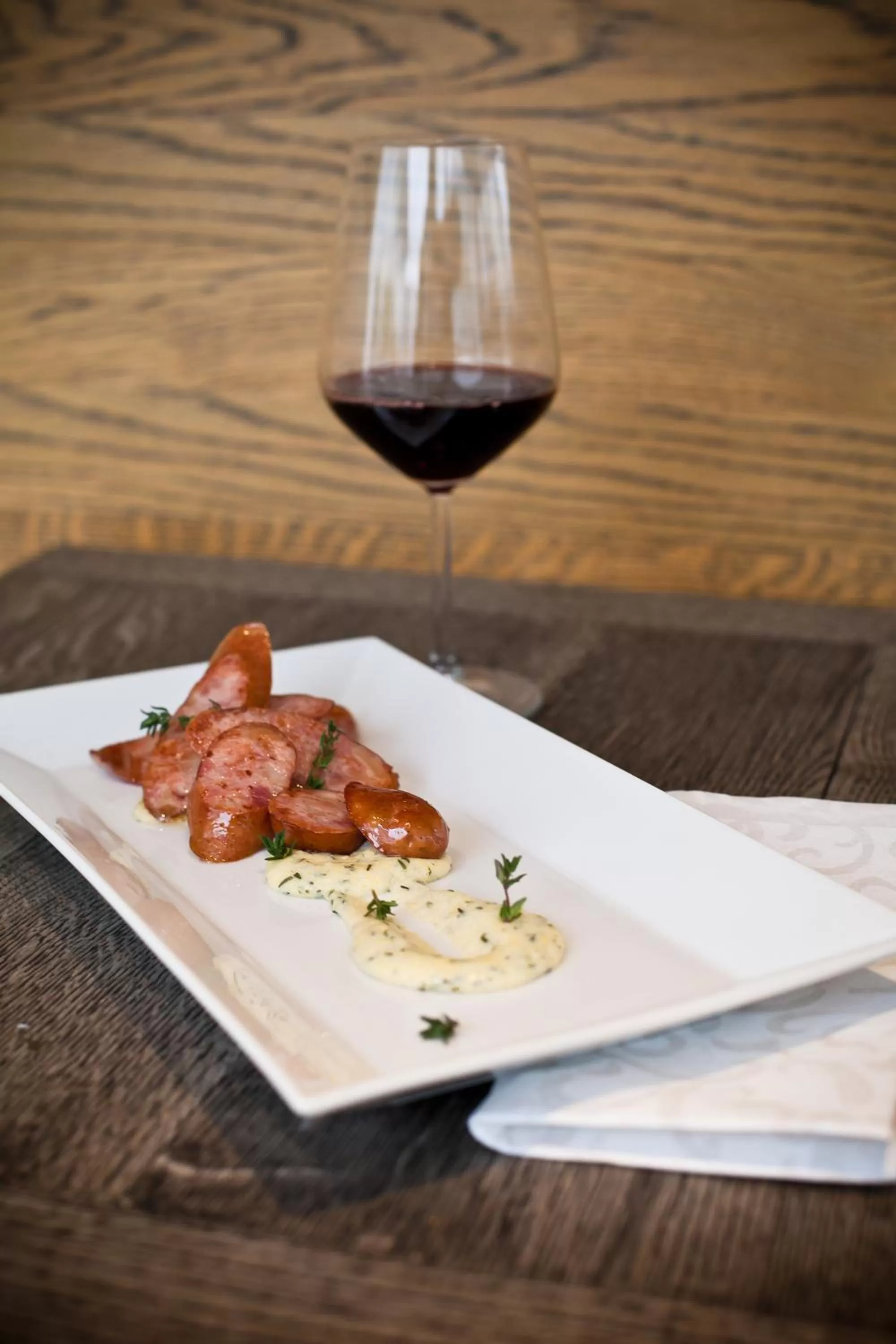 Restaurant/places to eat in B&B Dvor Tacen