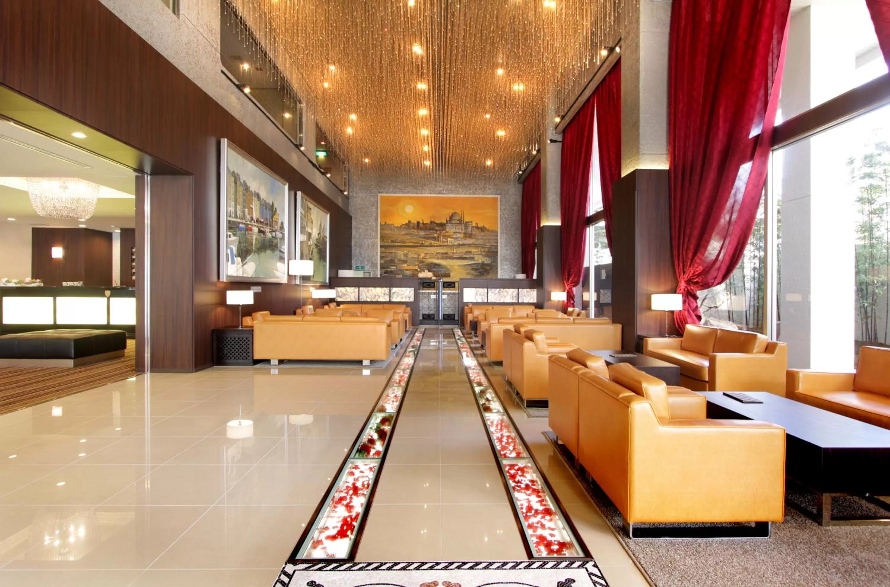 Communal lounge/ TV room in International Hotel Ube