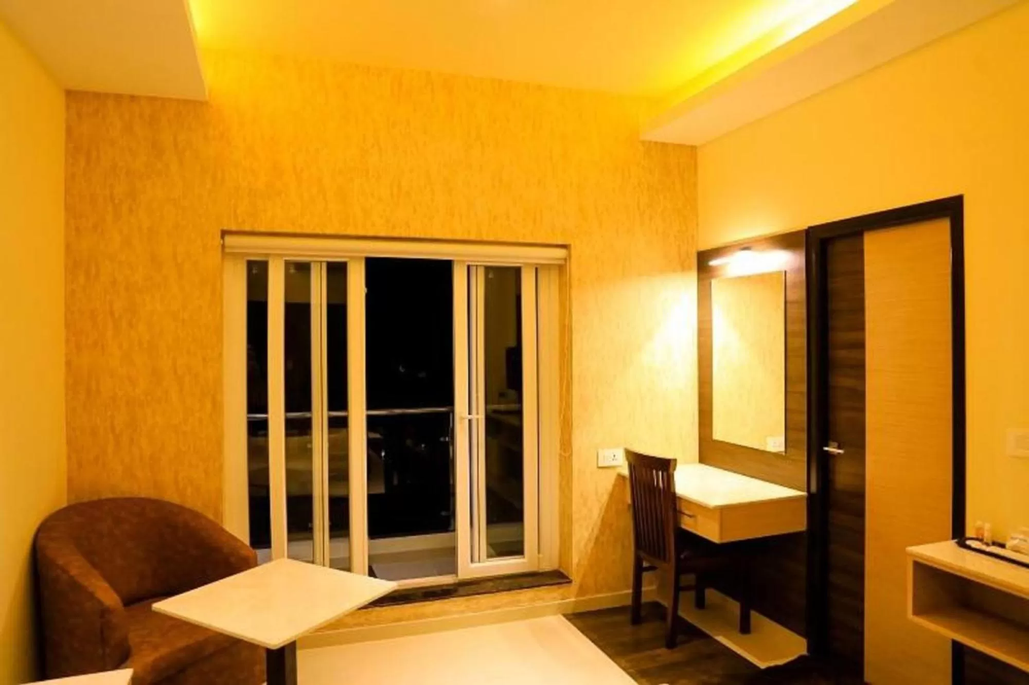 Living room in Laya Regency