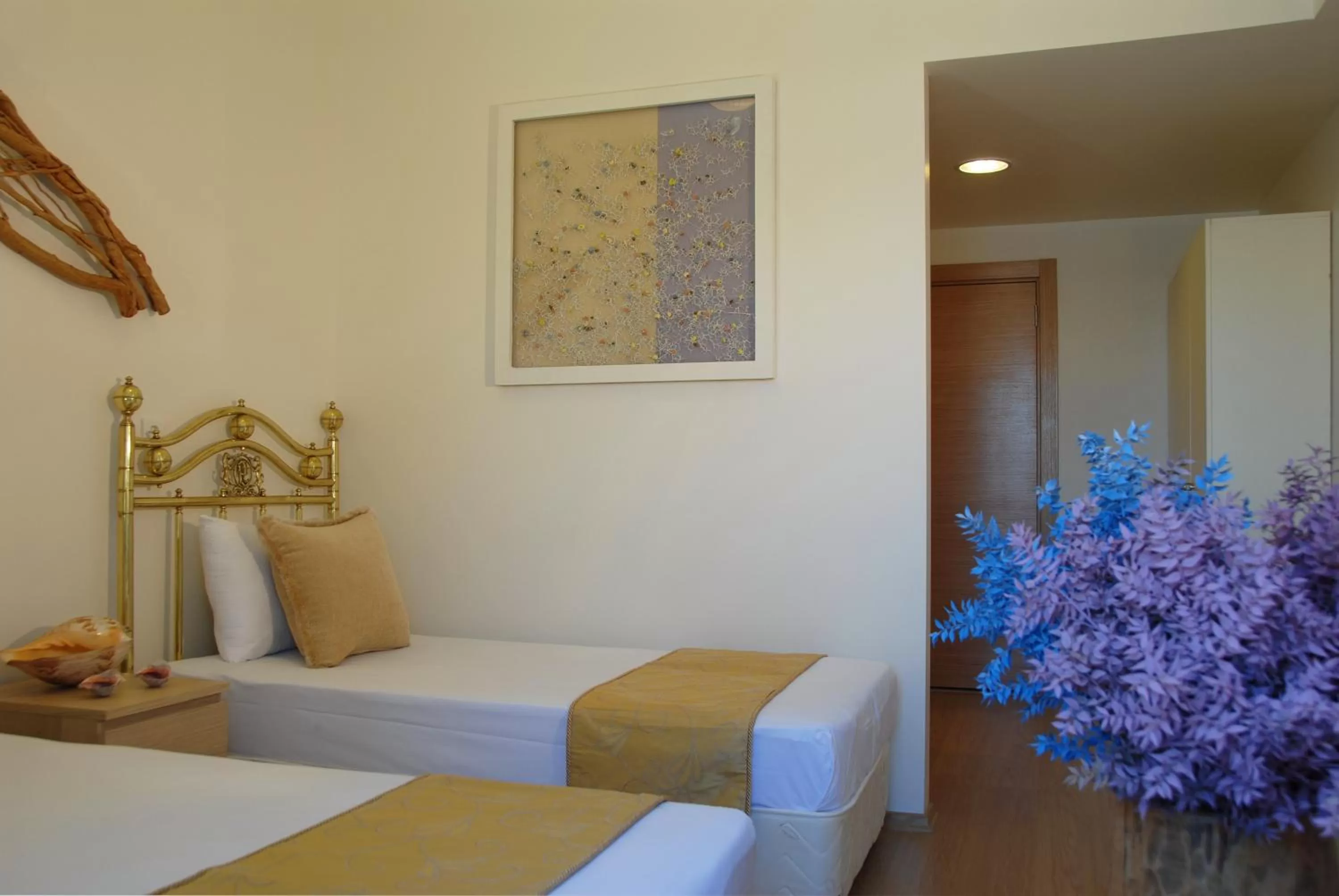 Photo of the whole room, Bed in Han Hotel