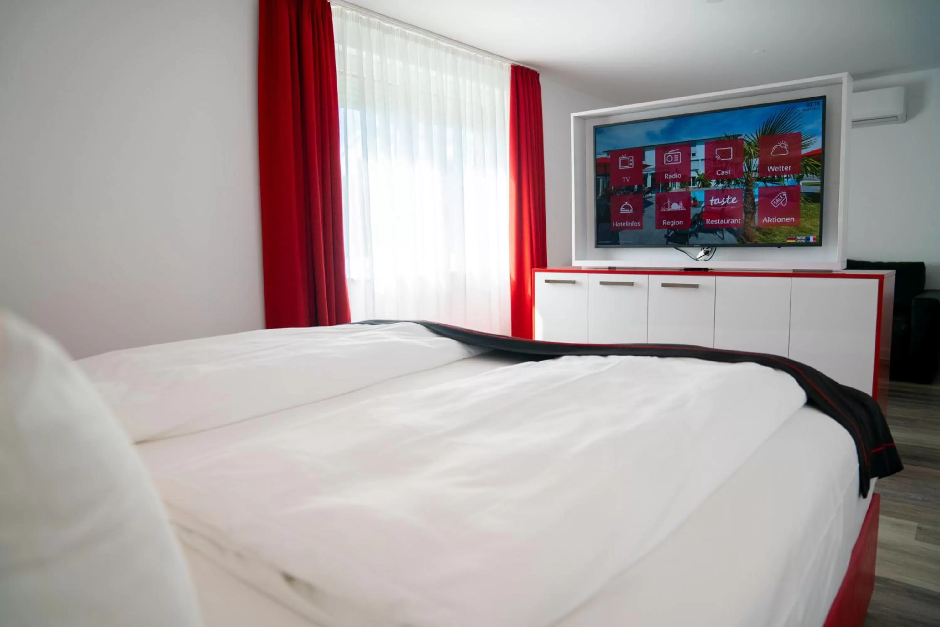 Decorative detail, Bed in Hotel Andante Rust