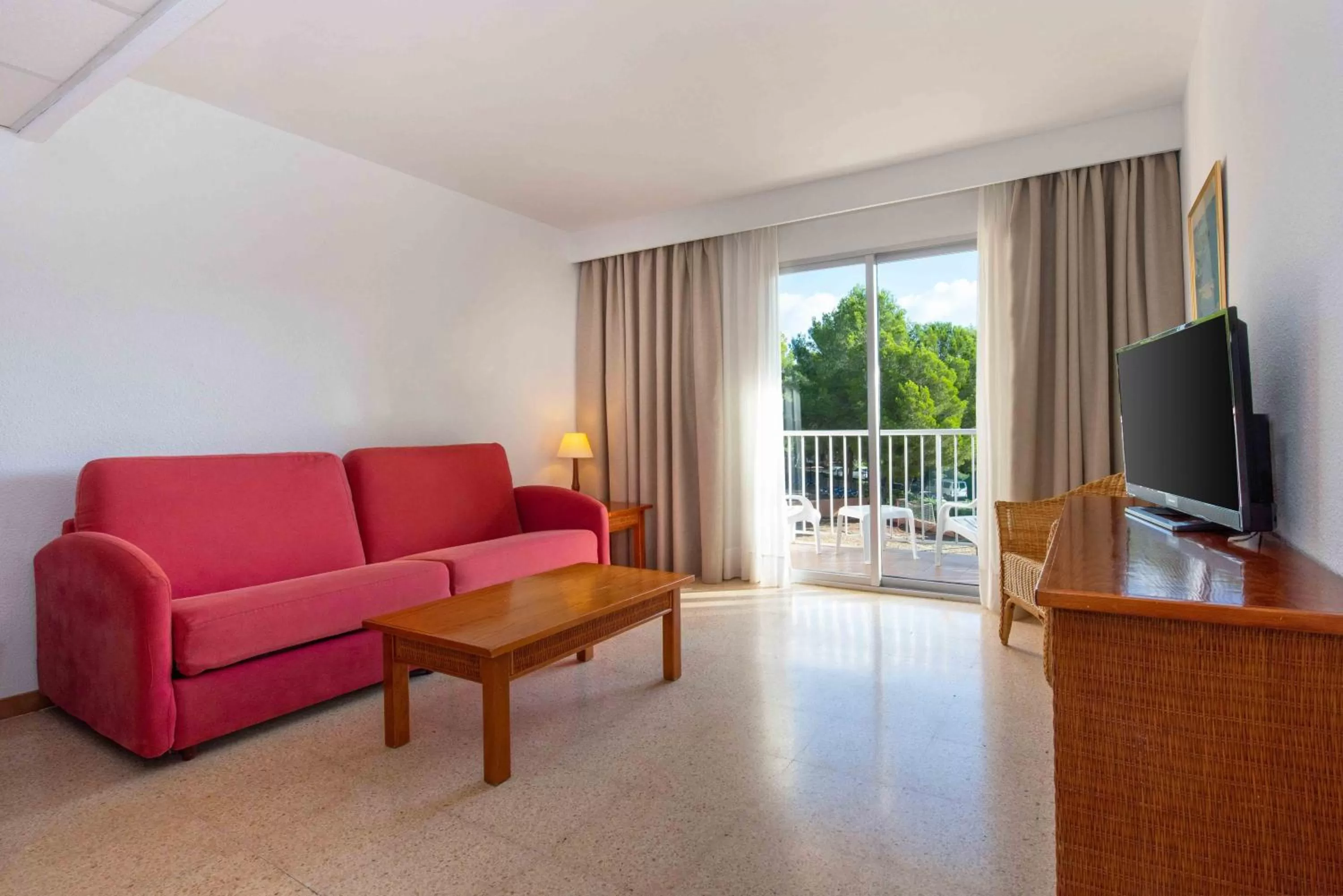 Living room, Seating Area in Valentin Park Club