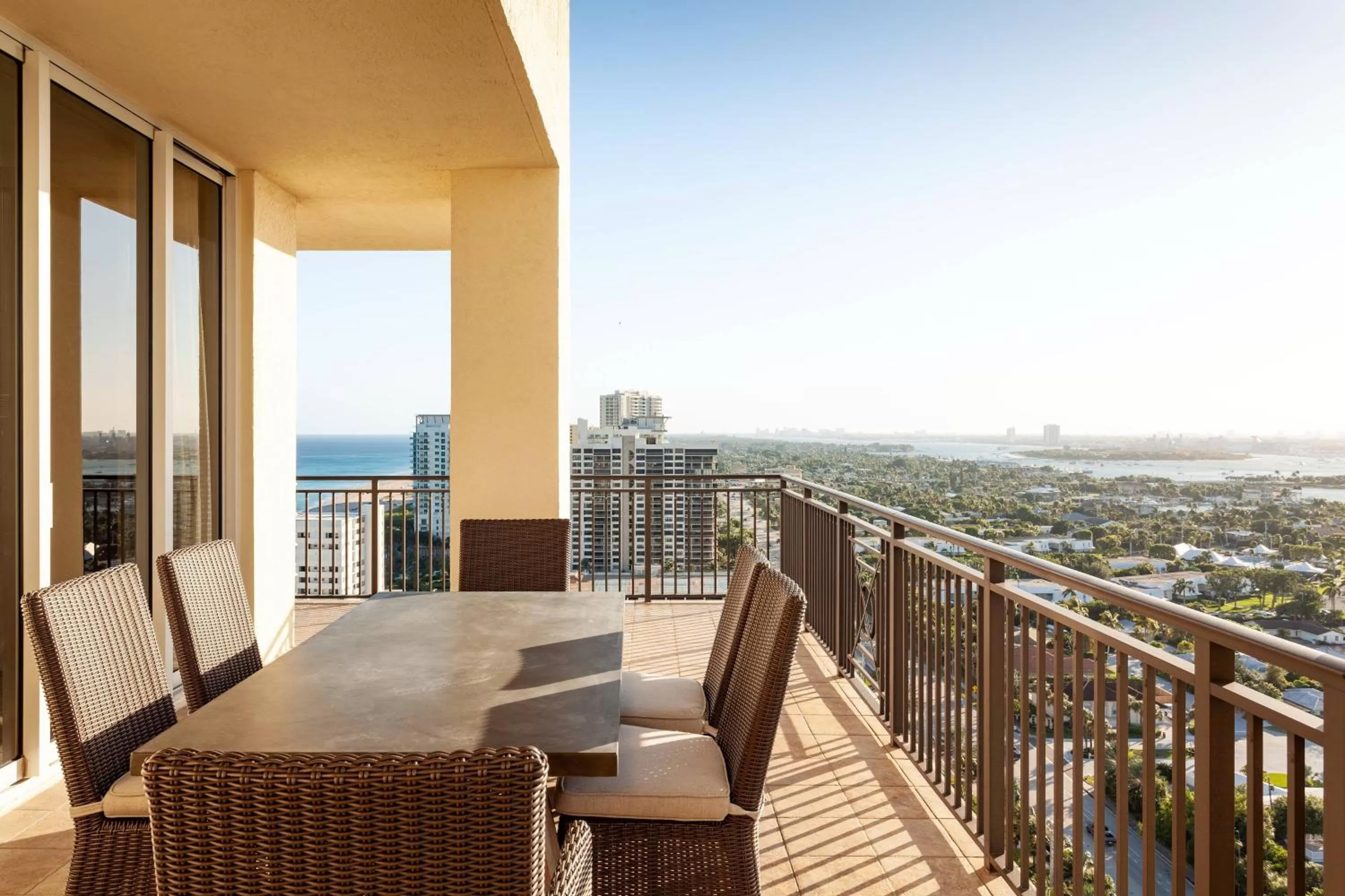 Photo of the whole room in Palm Beach Marriott Singer Island Beach Resort & Spa