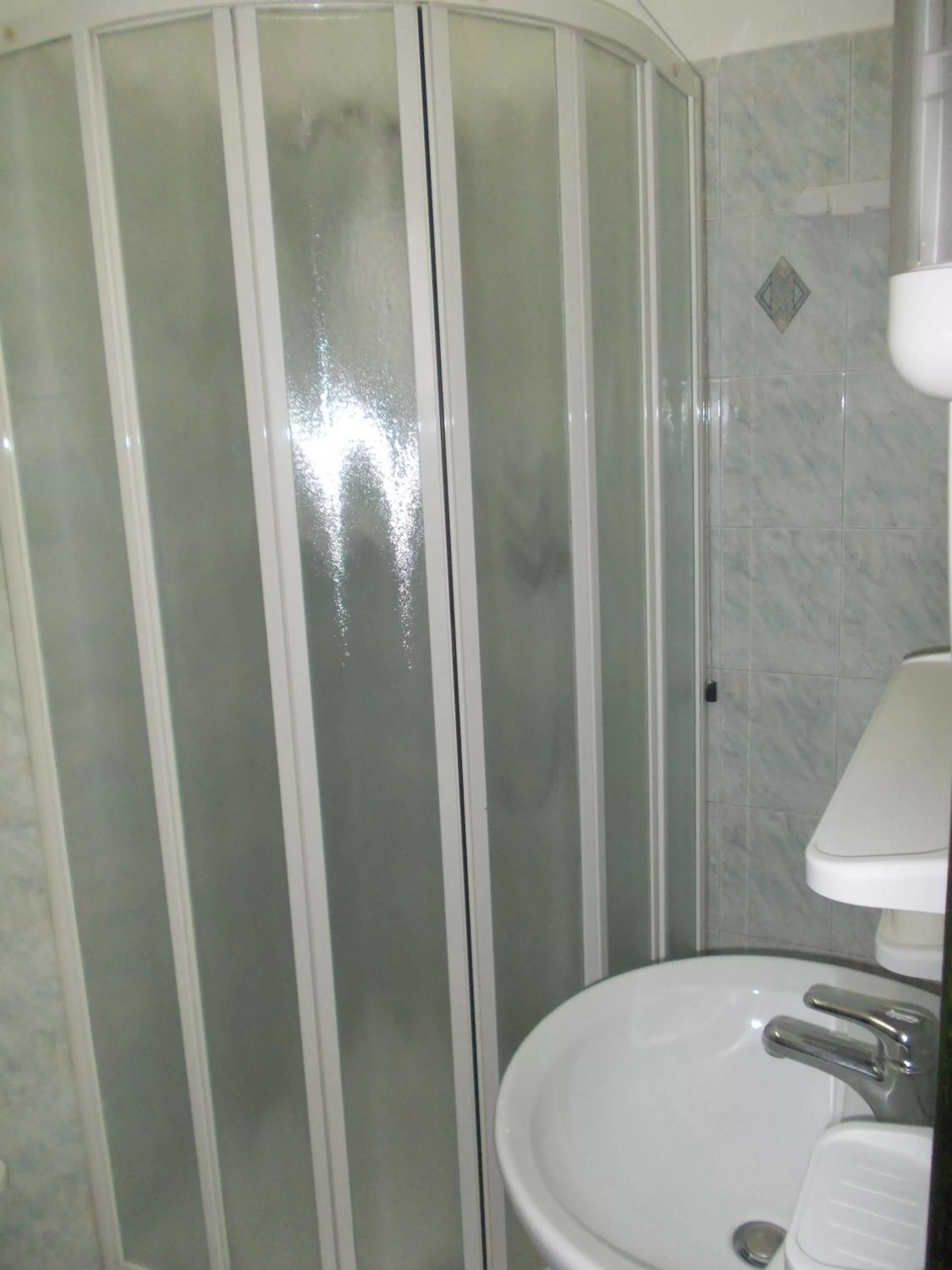 Bathroom in Scacco Rosso