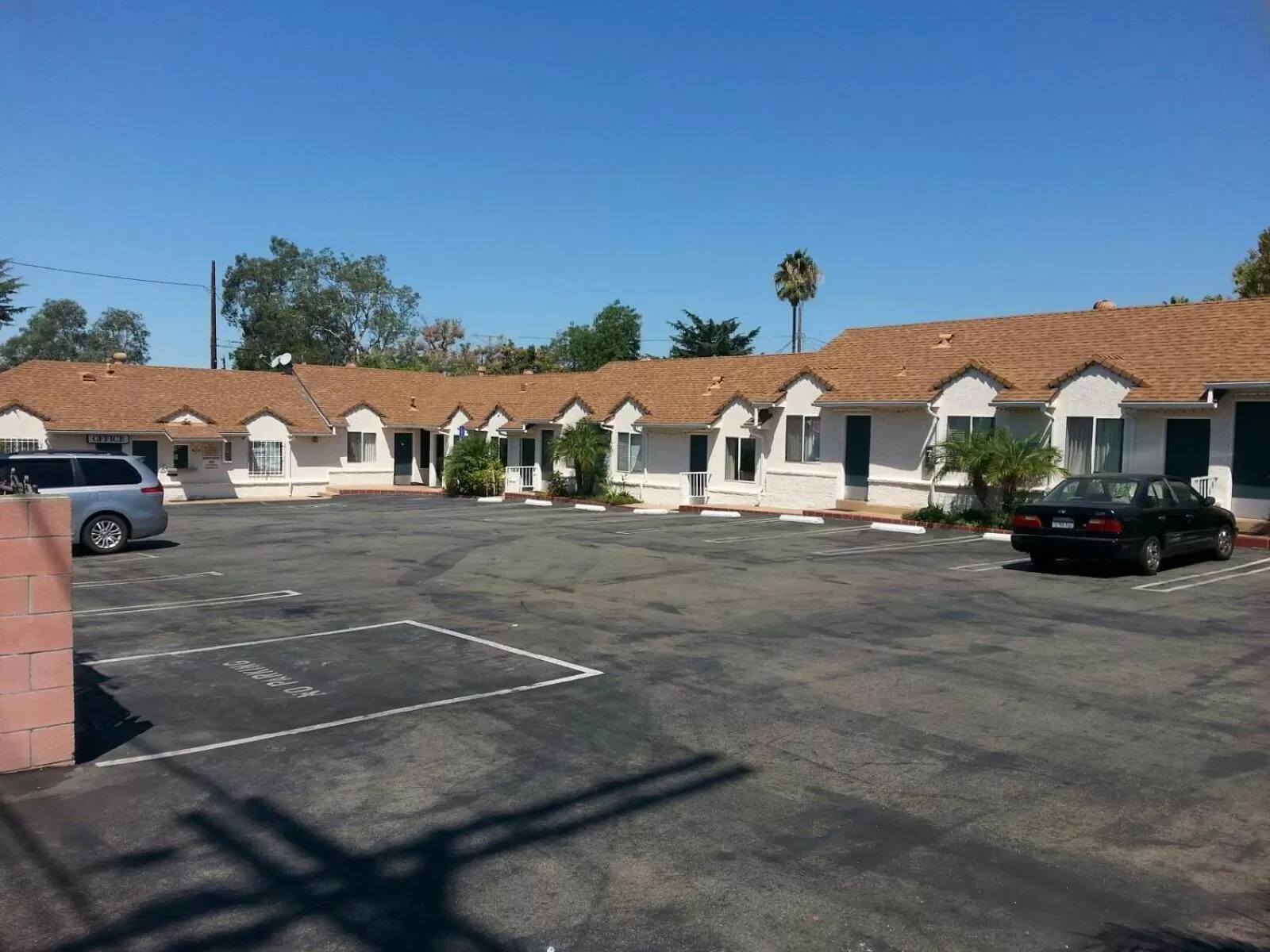Facade/entrance in Mt. Gleason Motorlodge