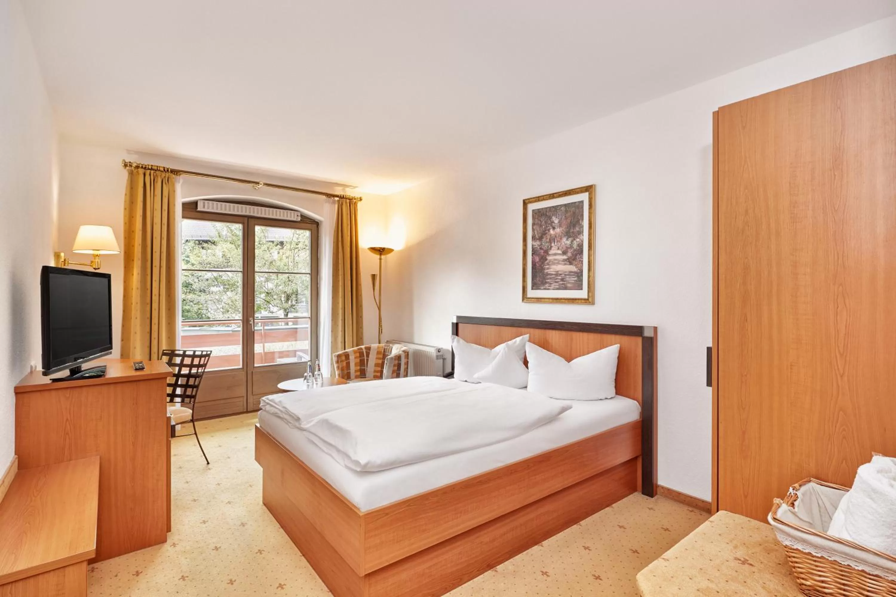 Superior Double Room in Königshof Hotel Resort