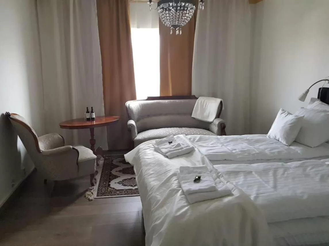 People, Bed in Hotell Wettern