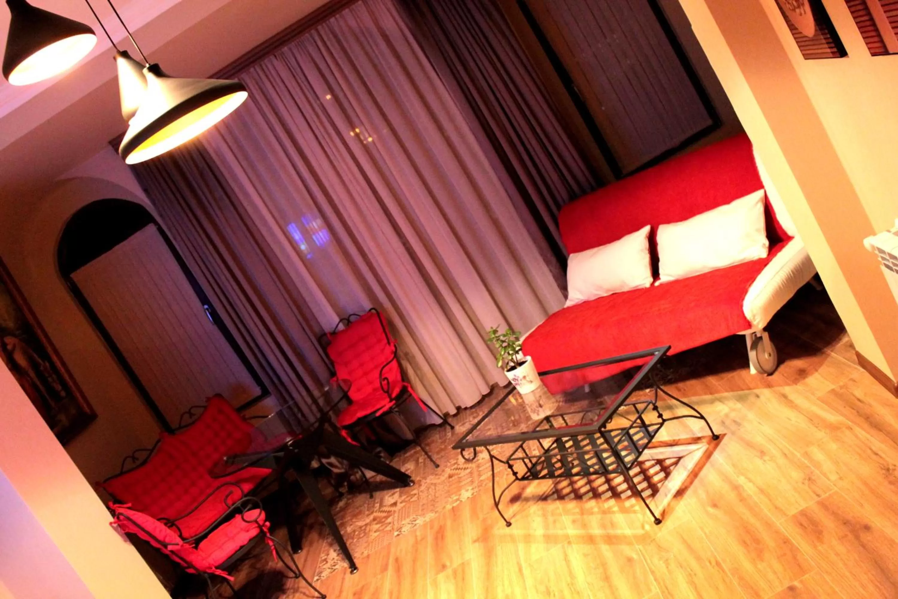 Seating area in Royal Venezia Hotel