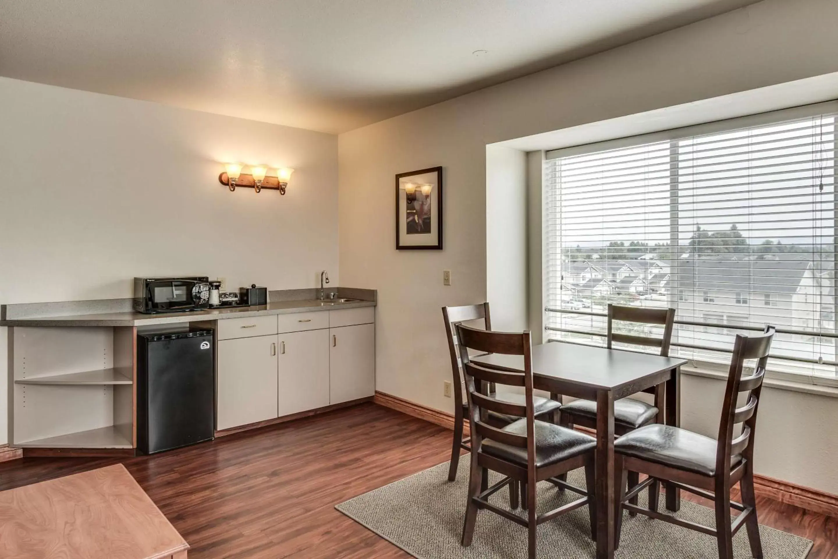 King Suite with with Sofa Bed and Mountain View- Disability Access in SureStay Plus Hotel by Best Western Post Falls King Suite with with Sofa Bed and Mountain View- Disability Access in SureStay Plus Hotel by Best Western Post Falls