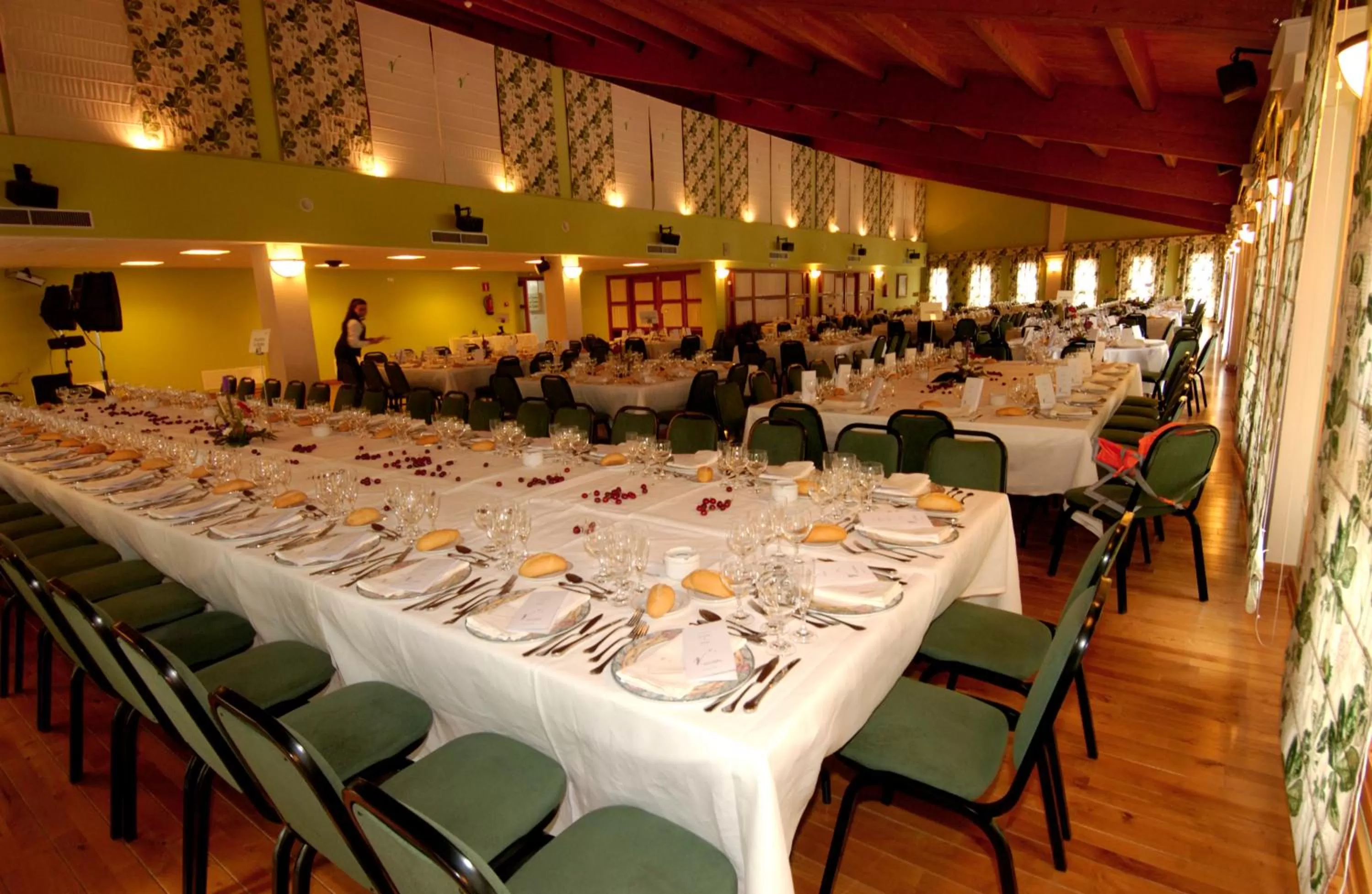 Restaurant/places to eat in SOMMOS Hotel Benasque Spa