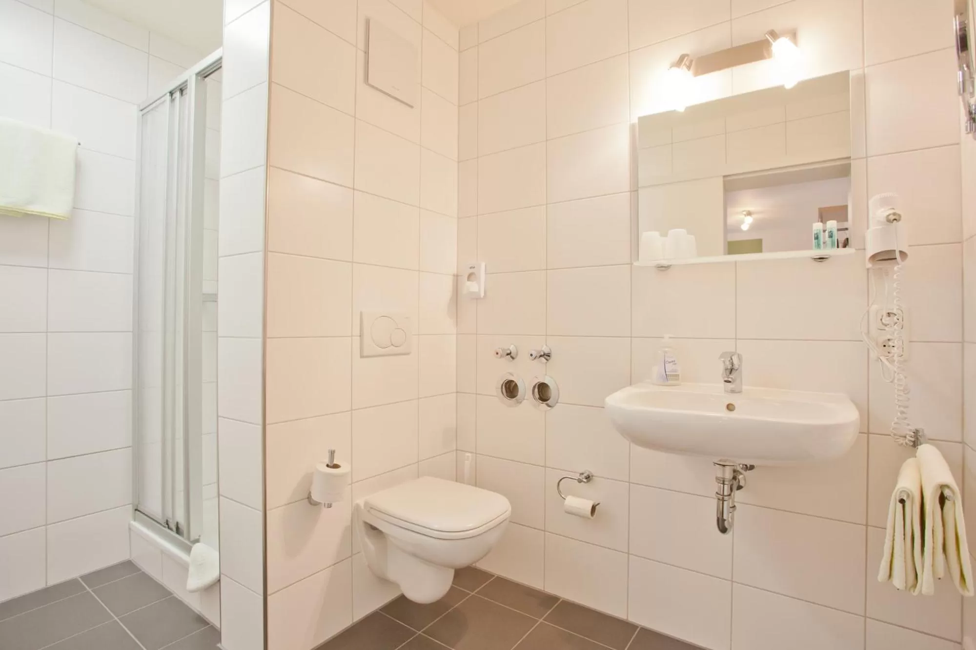 Photo of the whole room in Frühstückshotel Landgasthof Kramer