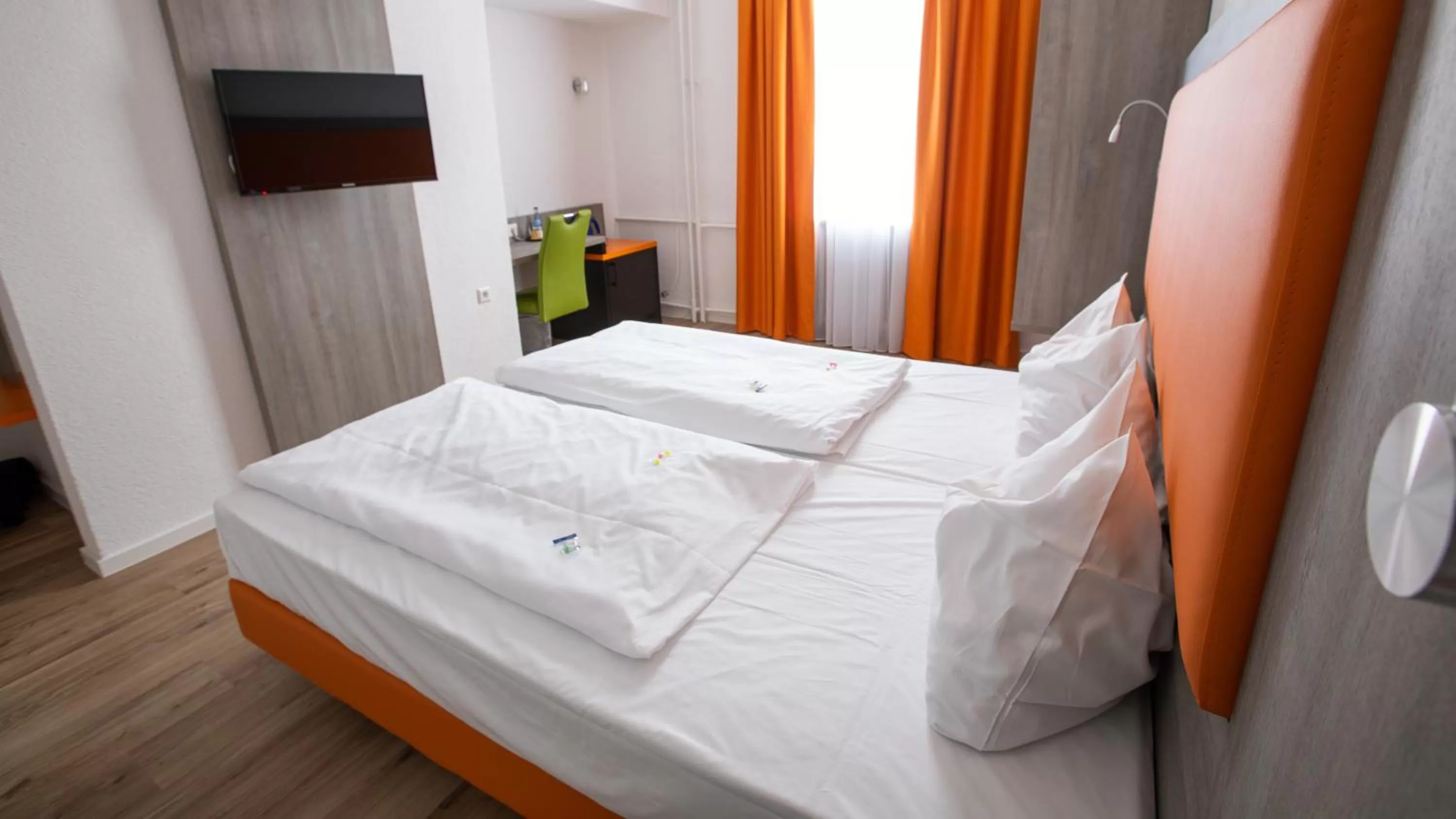 Bedroom, Bed in Hotel Astoria