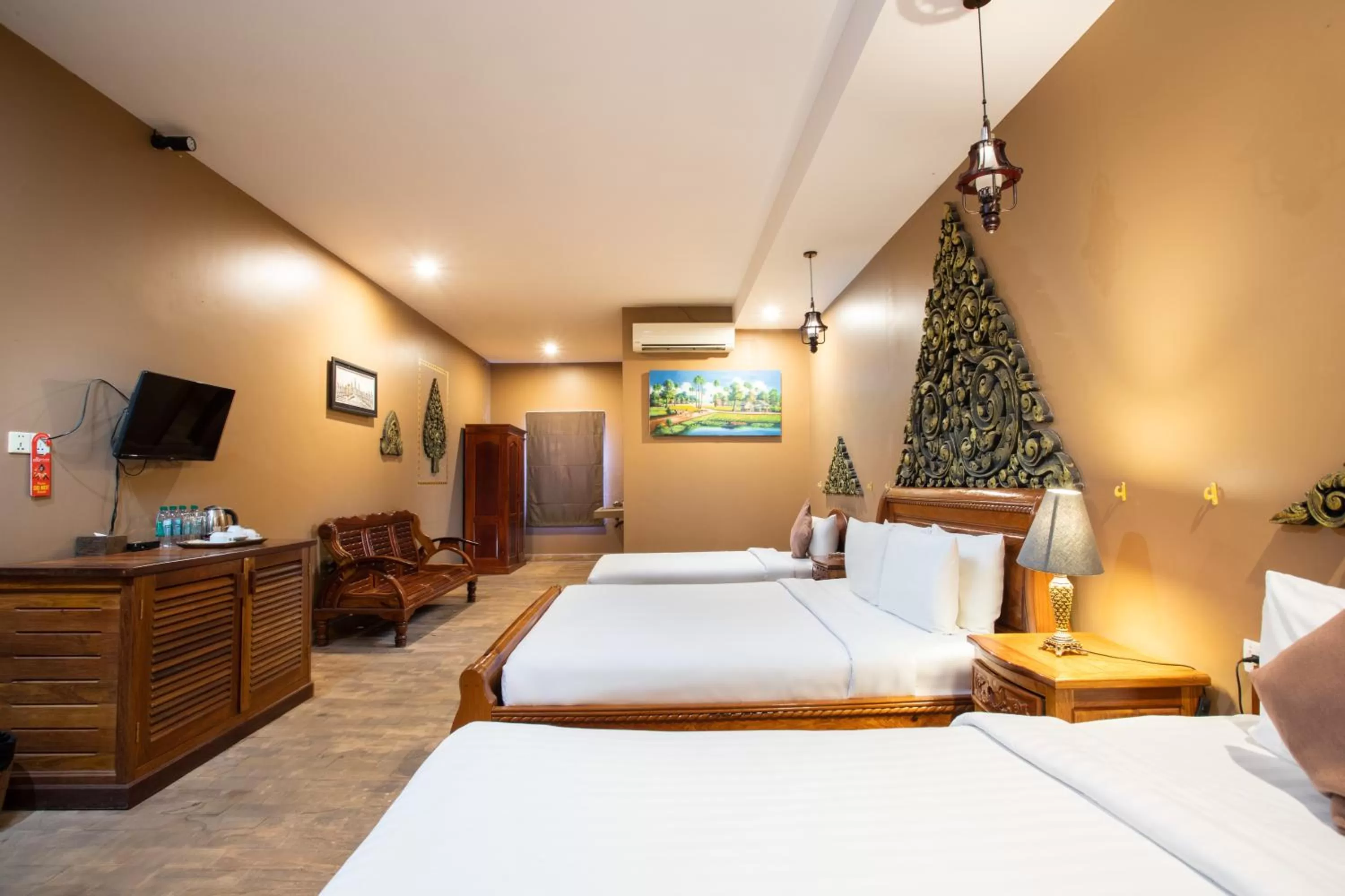 Bed in Samnak Lounge