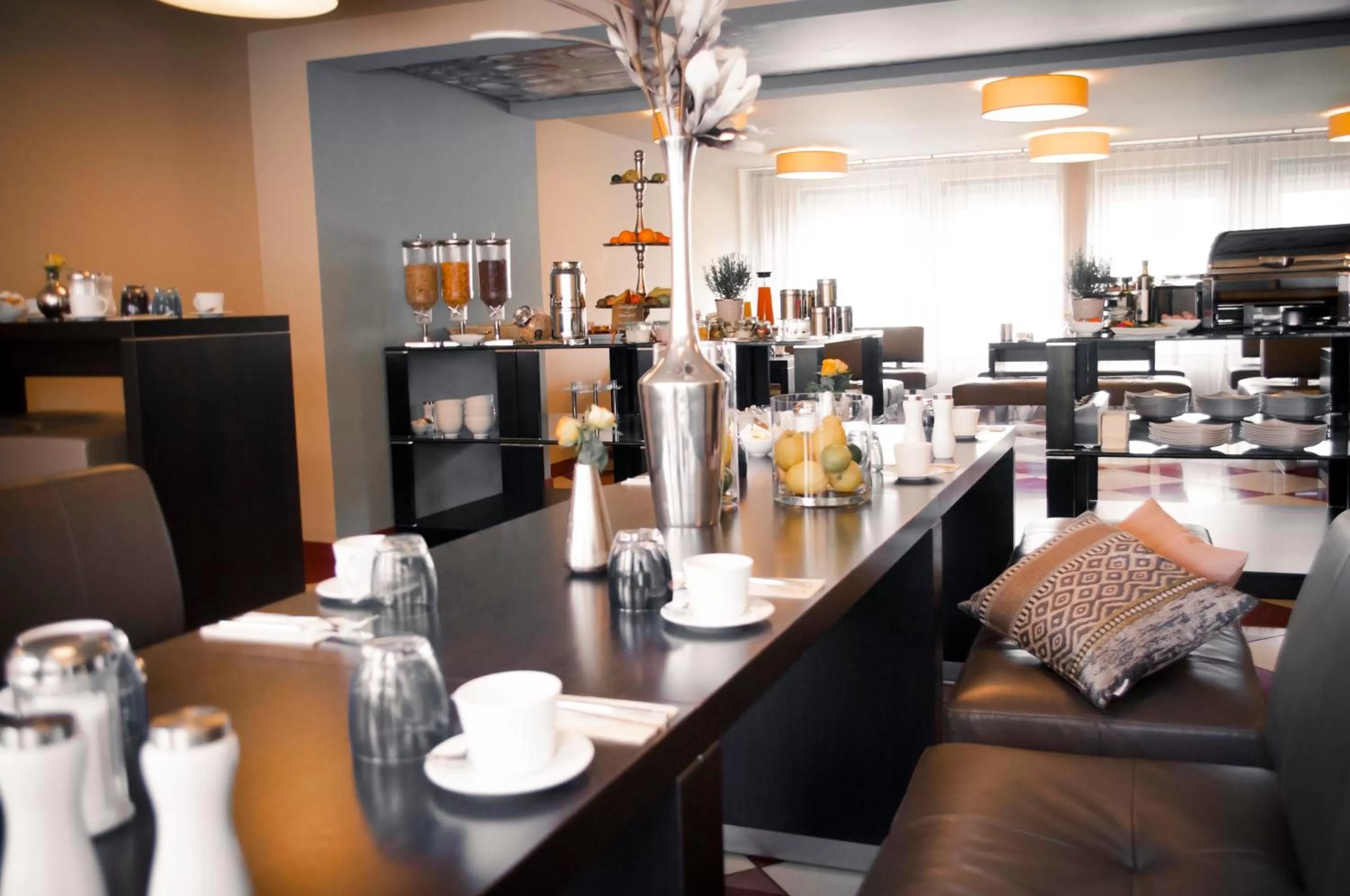 Buffet breakfast in Arkade Hotel am Theater