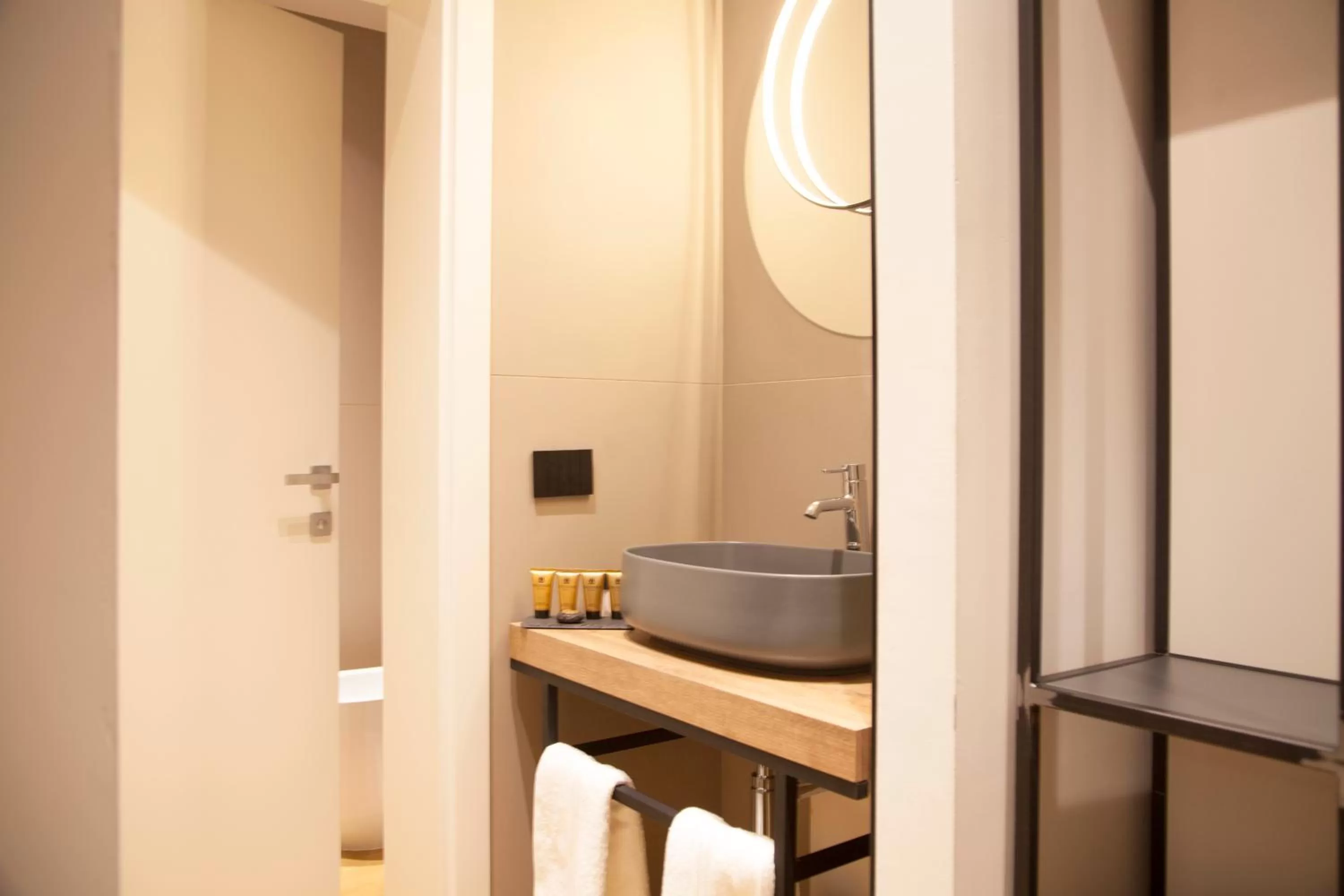 Bathroom in Meg Lifestyle Hotel & Apartaments