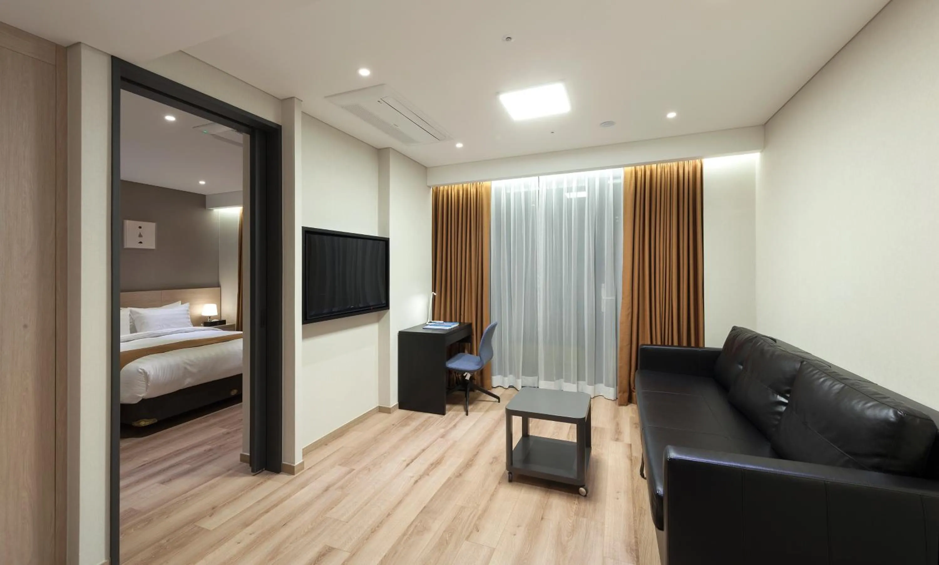 Bed in Gangneung City Hotel