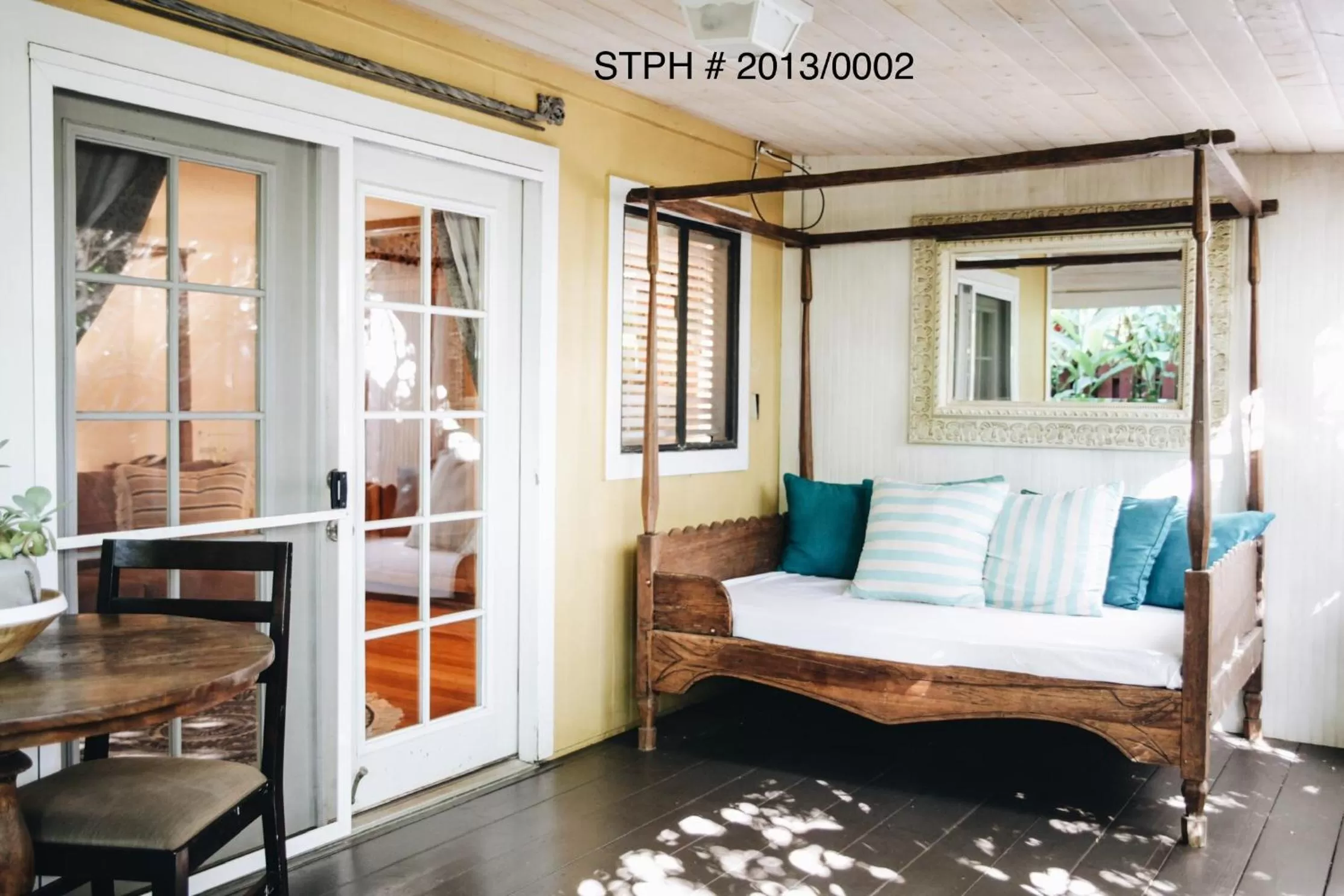 Patio, Seating Area in Paia Inn