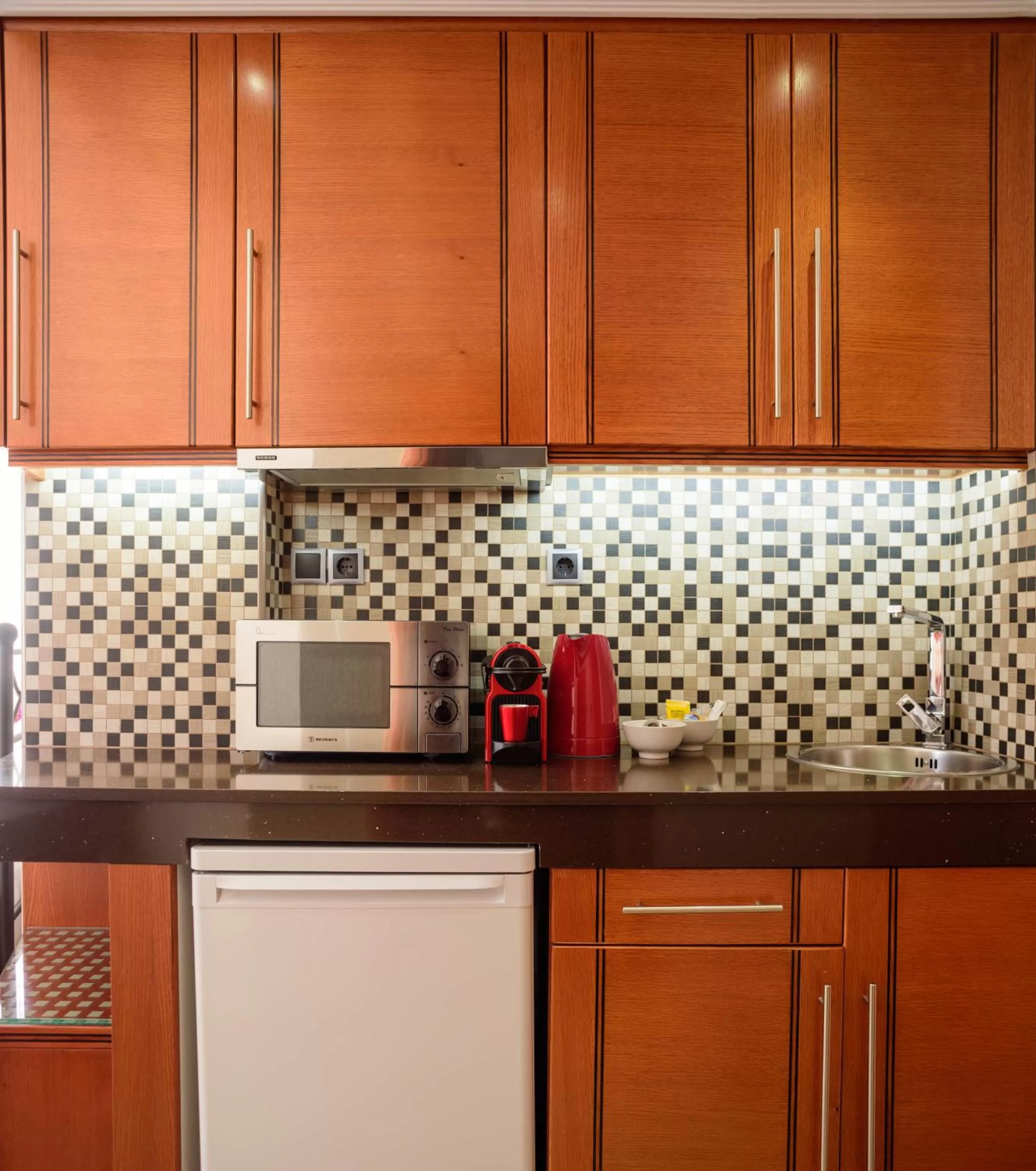 Kitchen or kitchenette, Kitchen/Kitchenette in Lume Athens