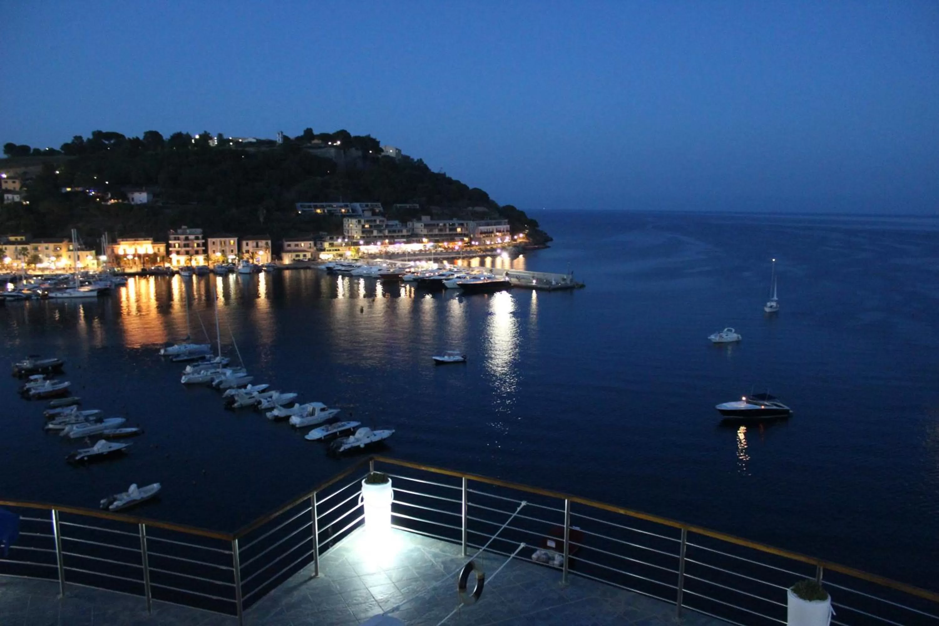Patio in Hotel Plaza