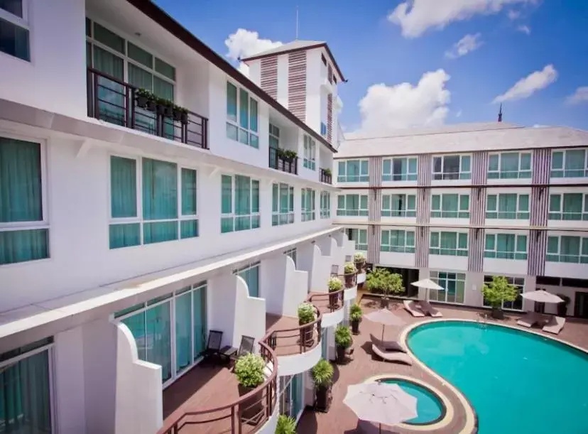 Deluxe Double or Twin Room with Pool View in A-Te Chumphon Hotel - SHA Plus Deluxe Double or Twin Room with Pool View in A-Te Chumphon Hotel - SHA Plus