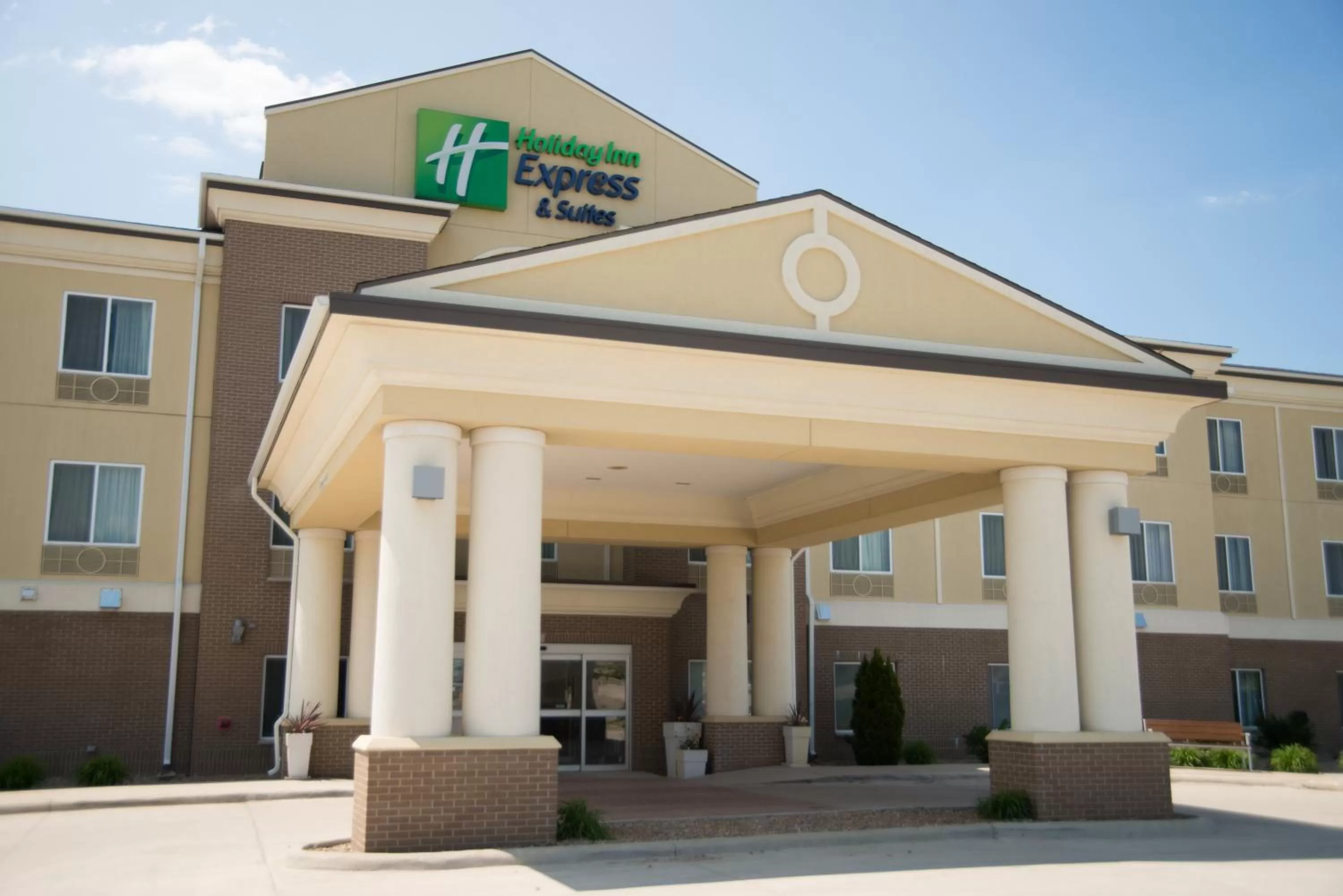 Property building in Holiday Inn Express & Suites Northwood by IHG