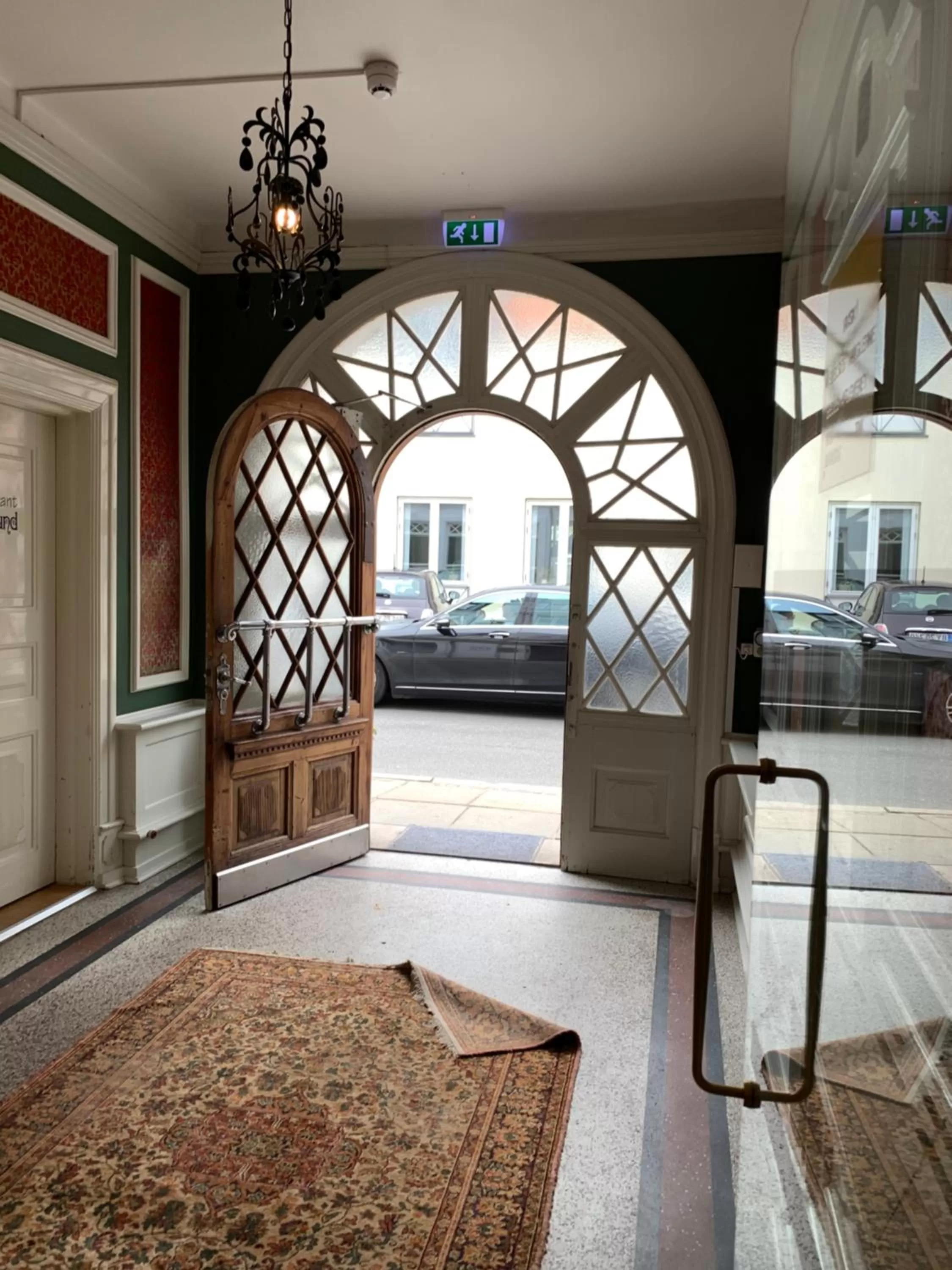 Living room, Bed in Hotel Lidenlund