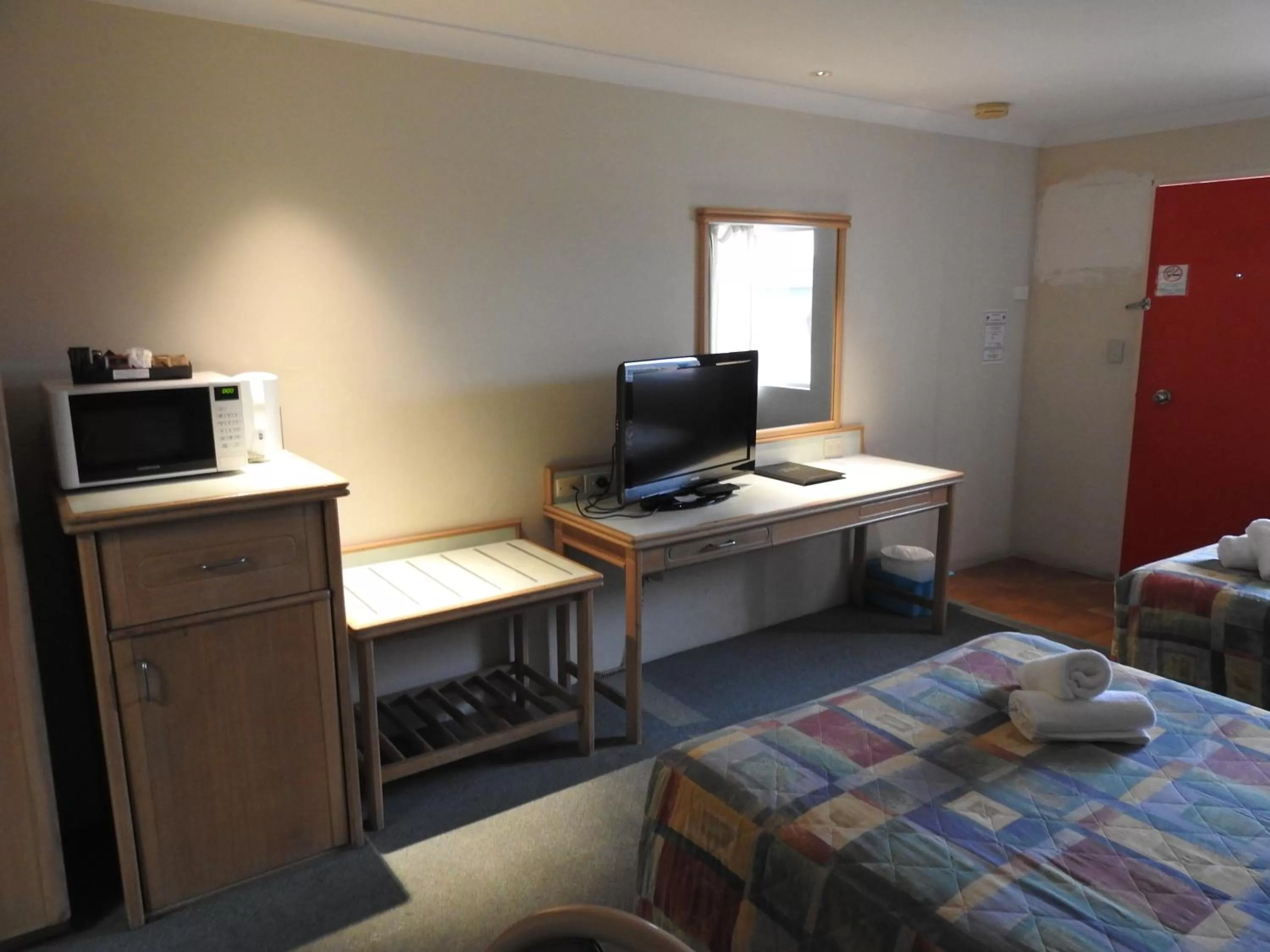 Twin Corporate with Two Queen Beds in Chelsea Motor Inn