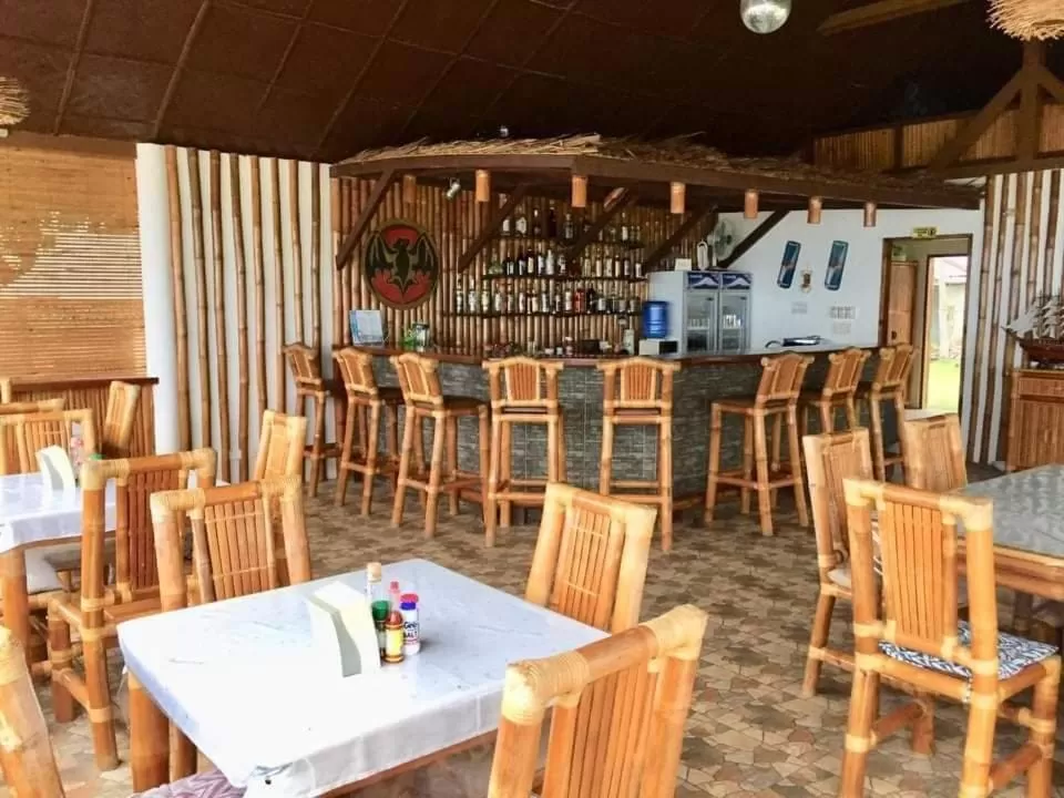 Restaurant/places to eat in Tauig Beach Resort