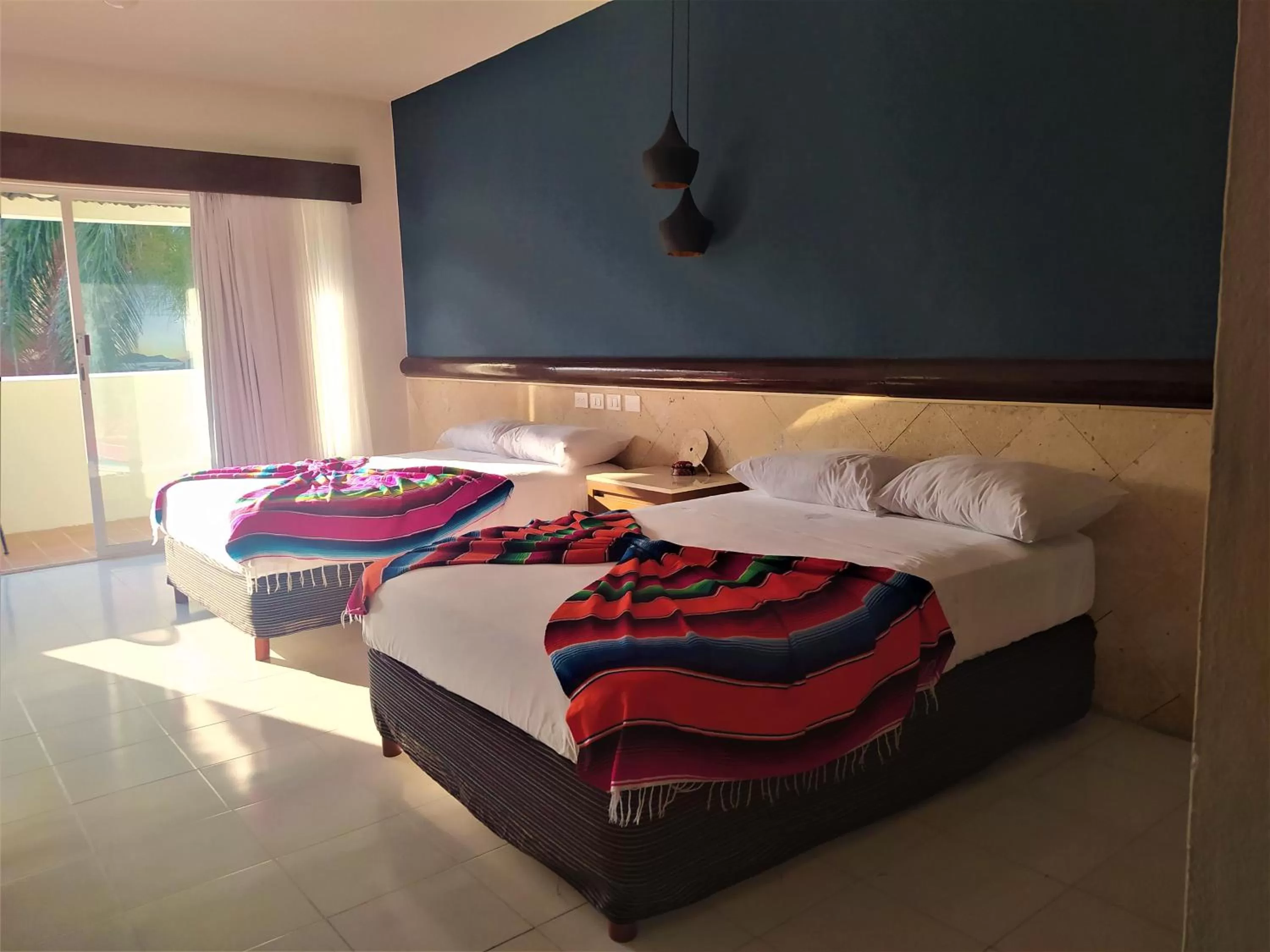 Photo of the whole room, Bed in Hotel Mariachi by Kavia 5th Av