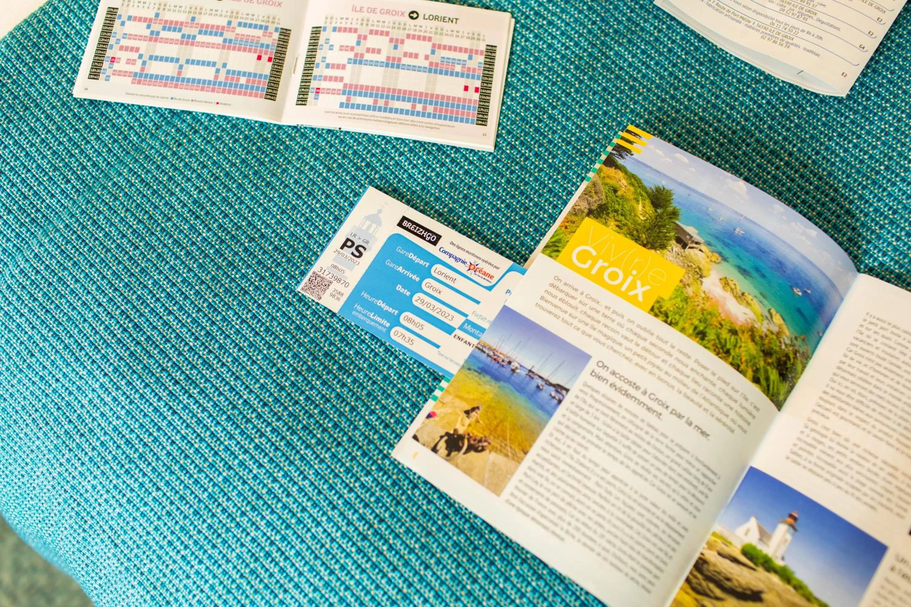 Bedroom in Mercure Lorient Centre